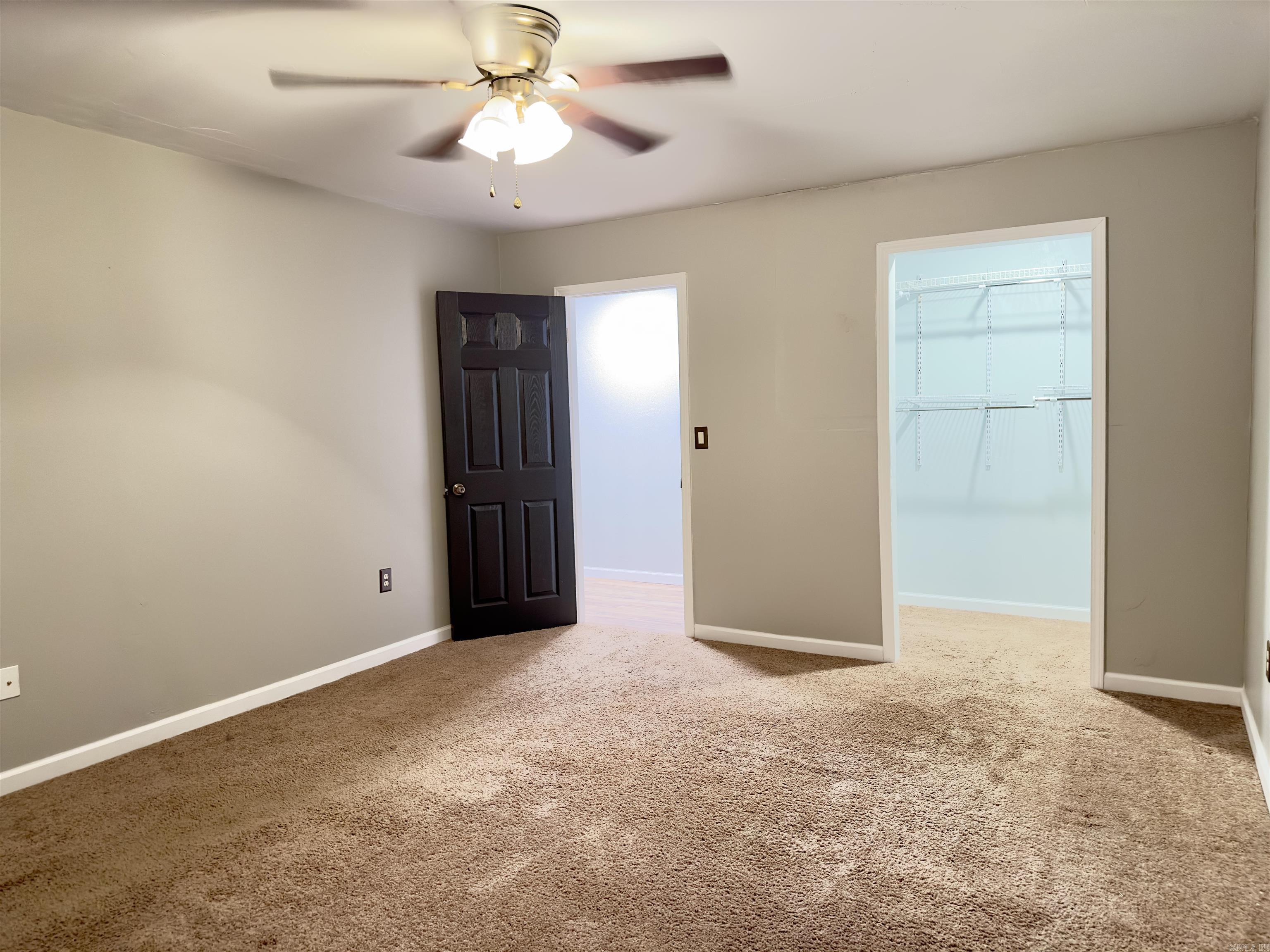 WOODED ACRES - Residential