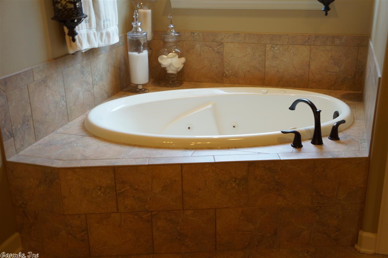 MAUMELLE VALLEY ESTATES - Residential