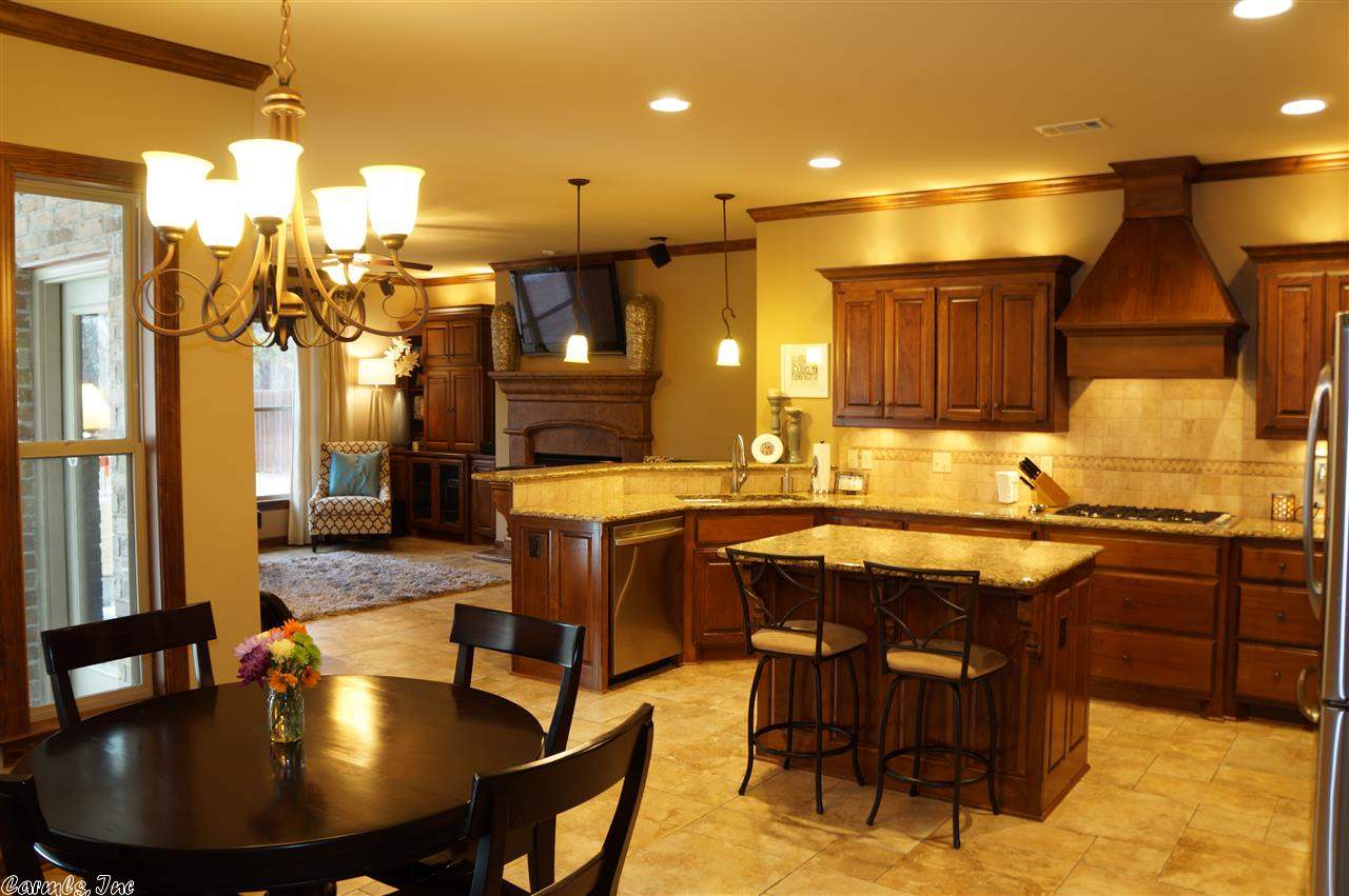 MAUMELLE VALLEY ESTATES - Residential