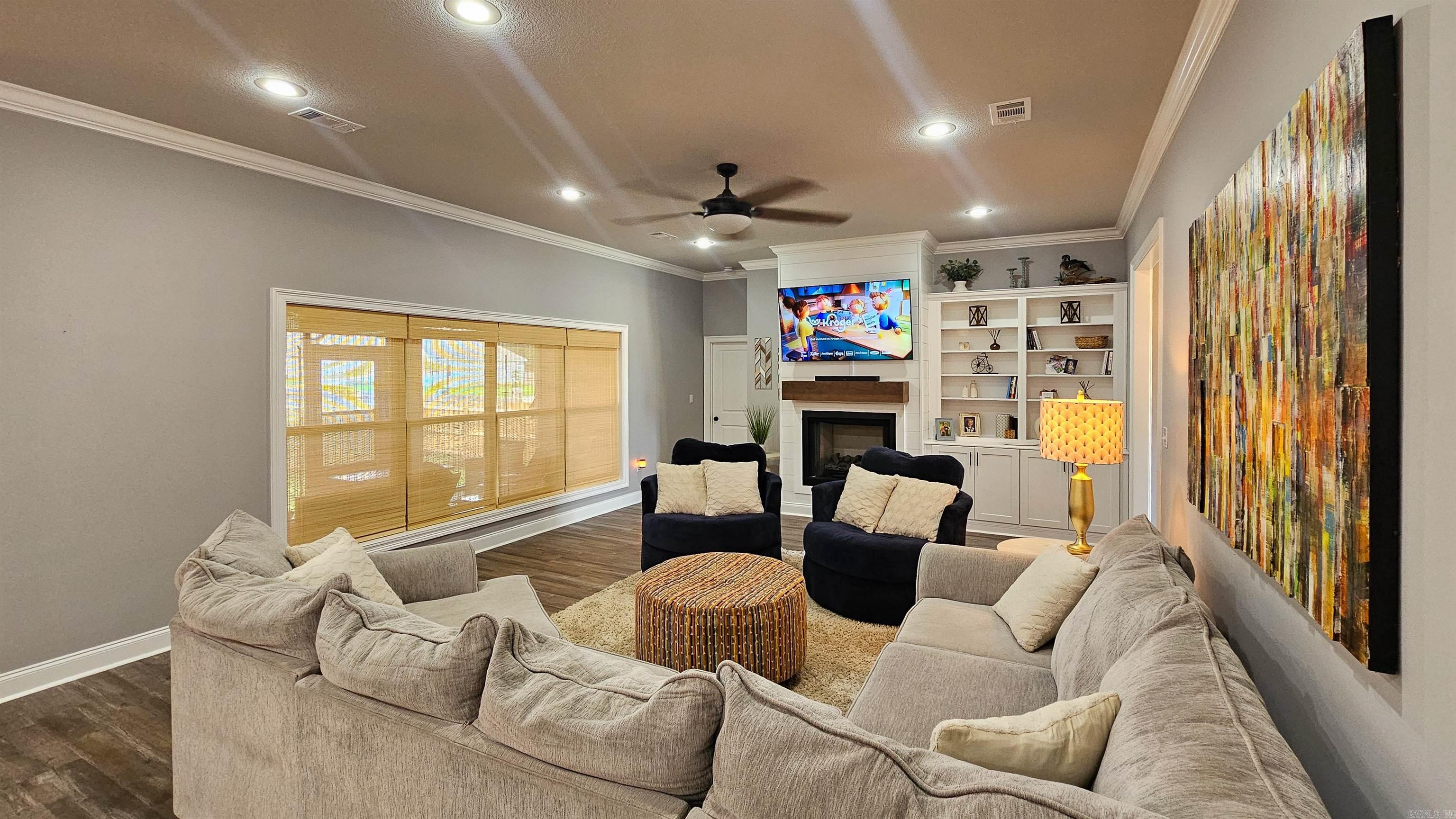 GATLIN CROSSING AT WHISPERING HI - Residential