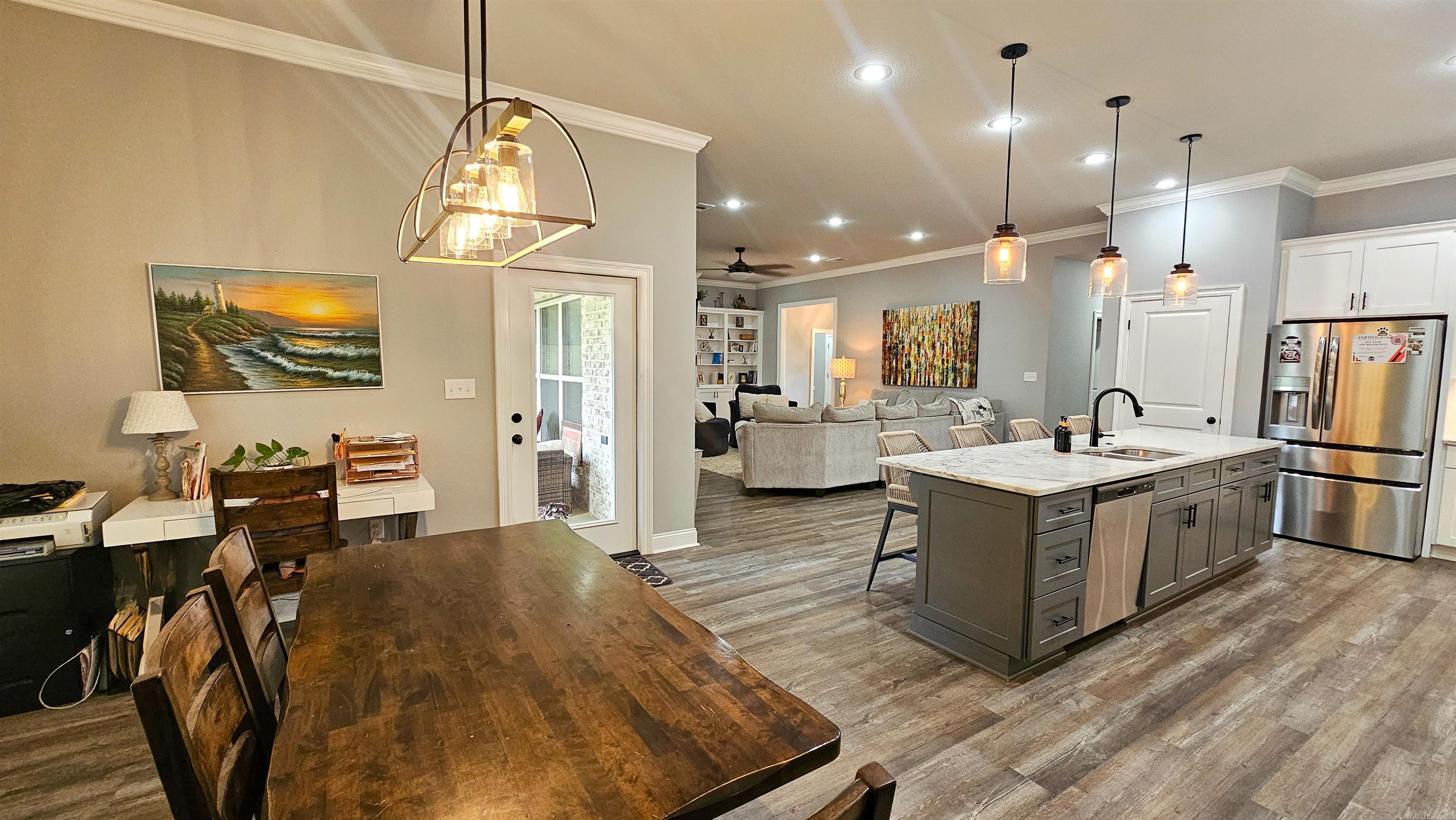 GATLIN CROSSING AT WHISPERING HI - Residential