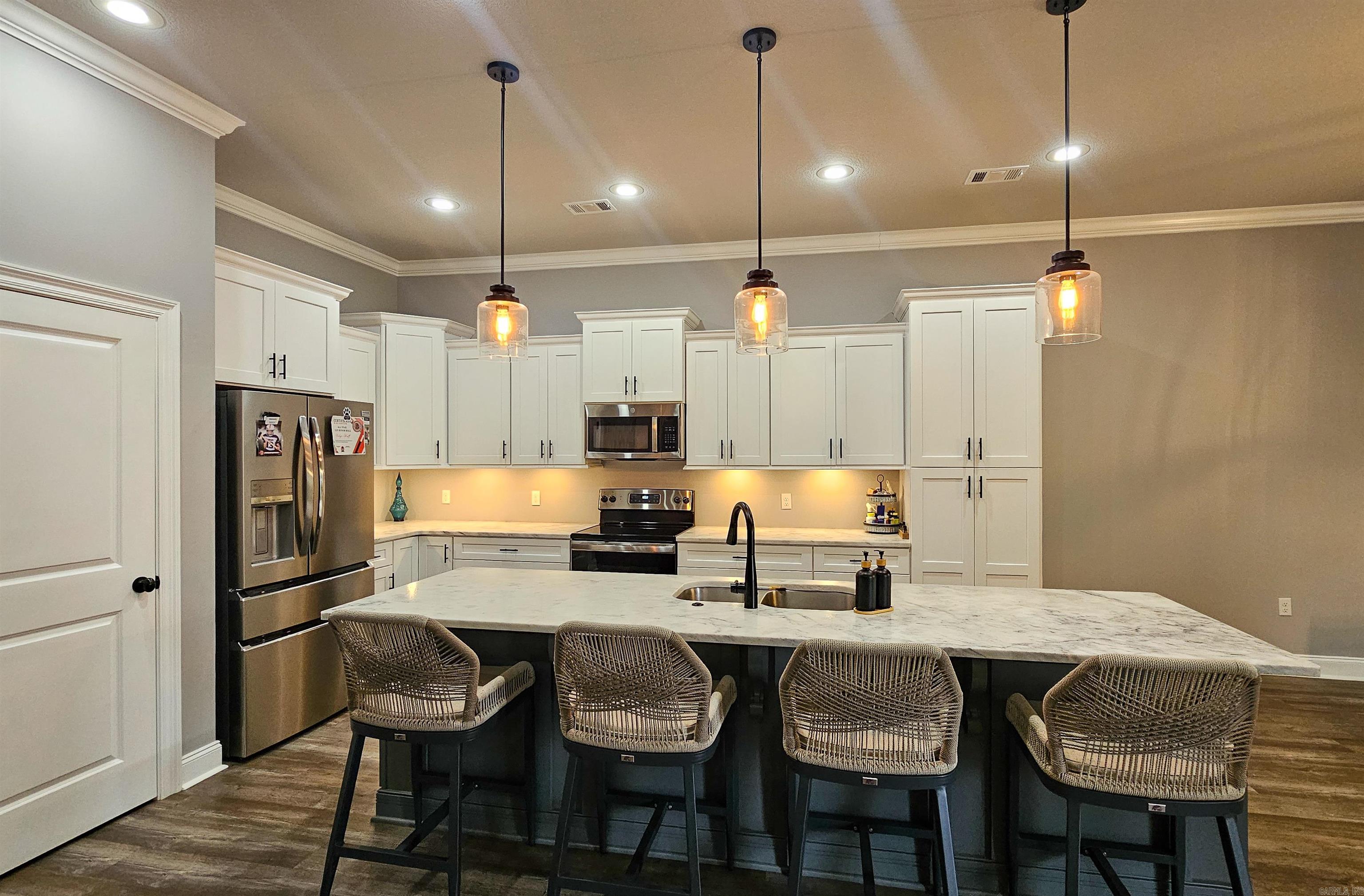 GATLIN CROSSING AT WHISPERING HI - Residential