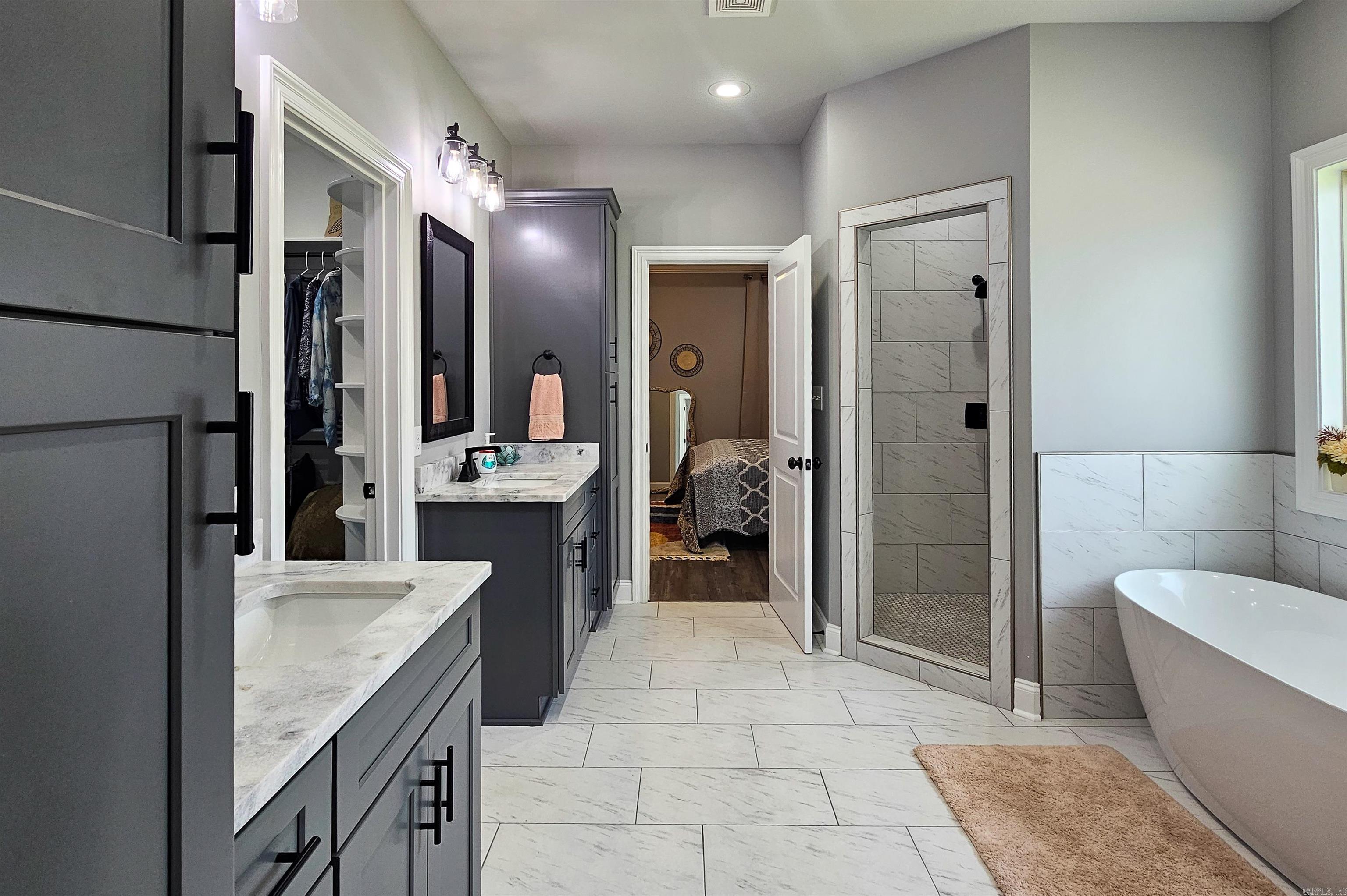 GATLIN CROSSING AT WHISPERING HI - Residential