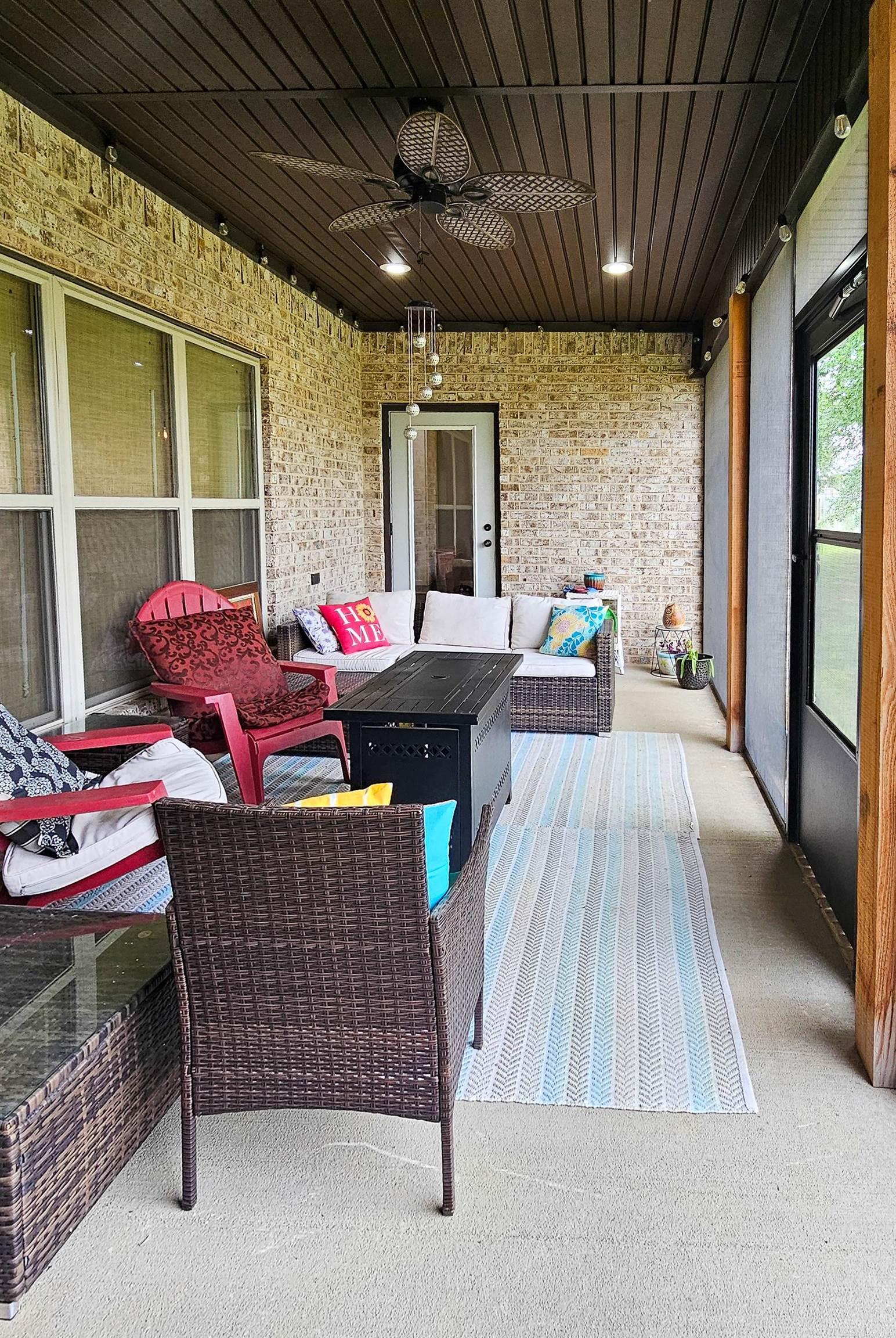 GATLIN CROSSING AT WHISPERING HI - Residential