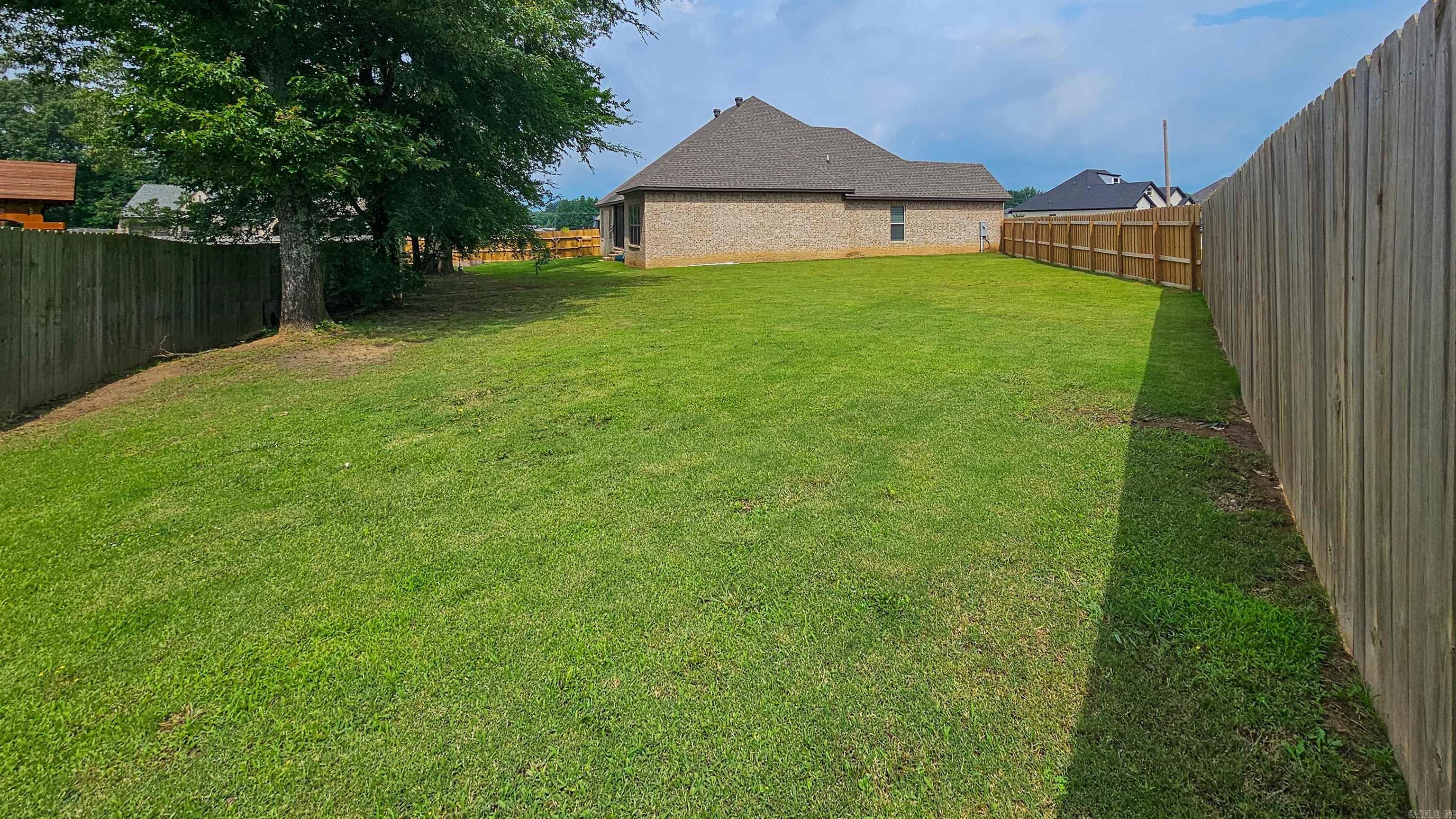 GATLIN CROSSING AT WHISPERING HI - Residential