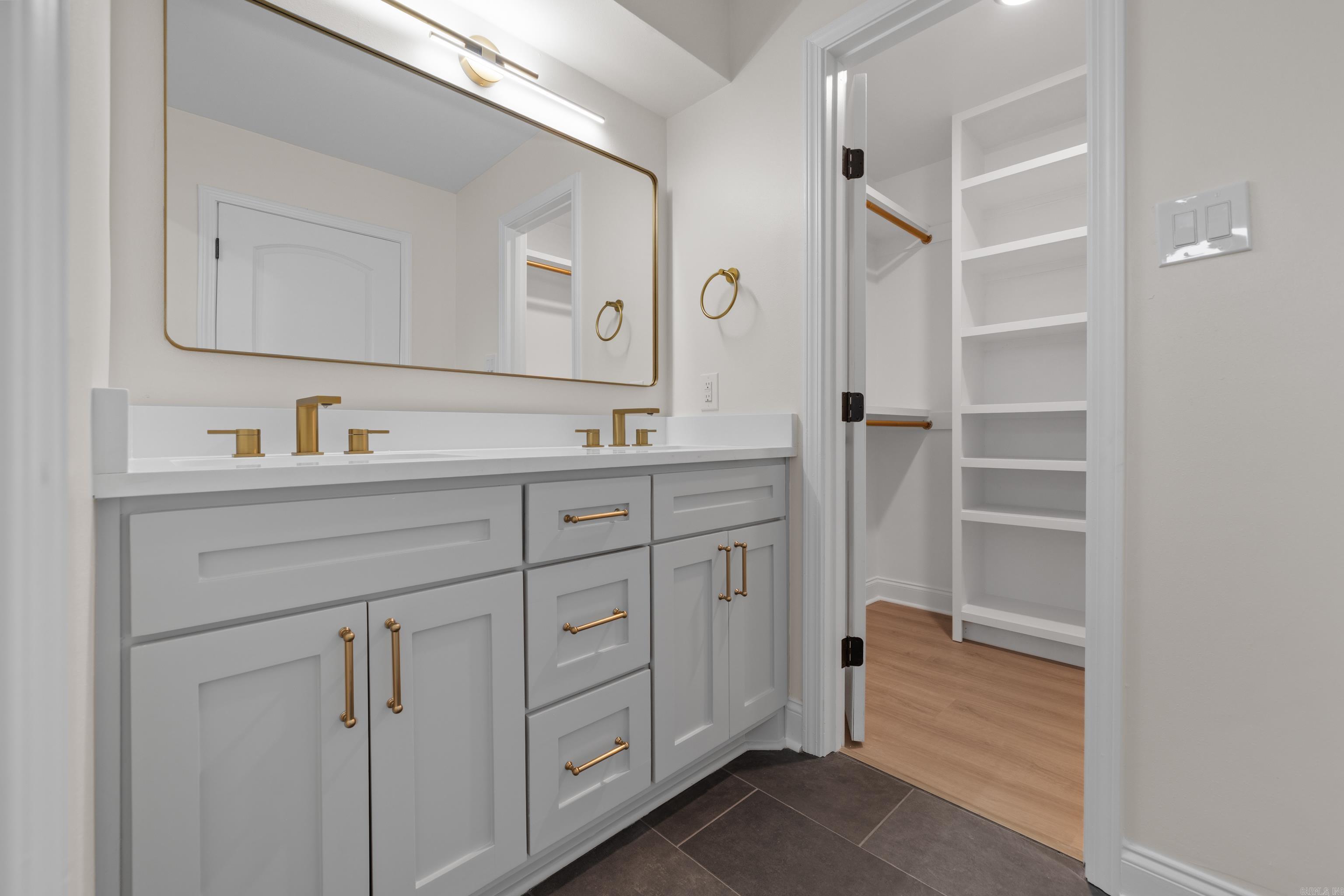 OVERBROOK - Residential