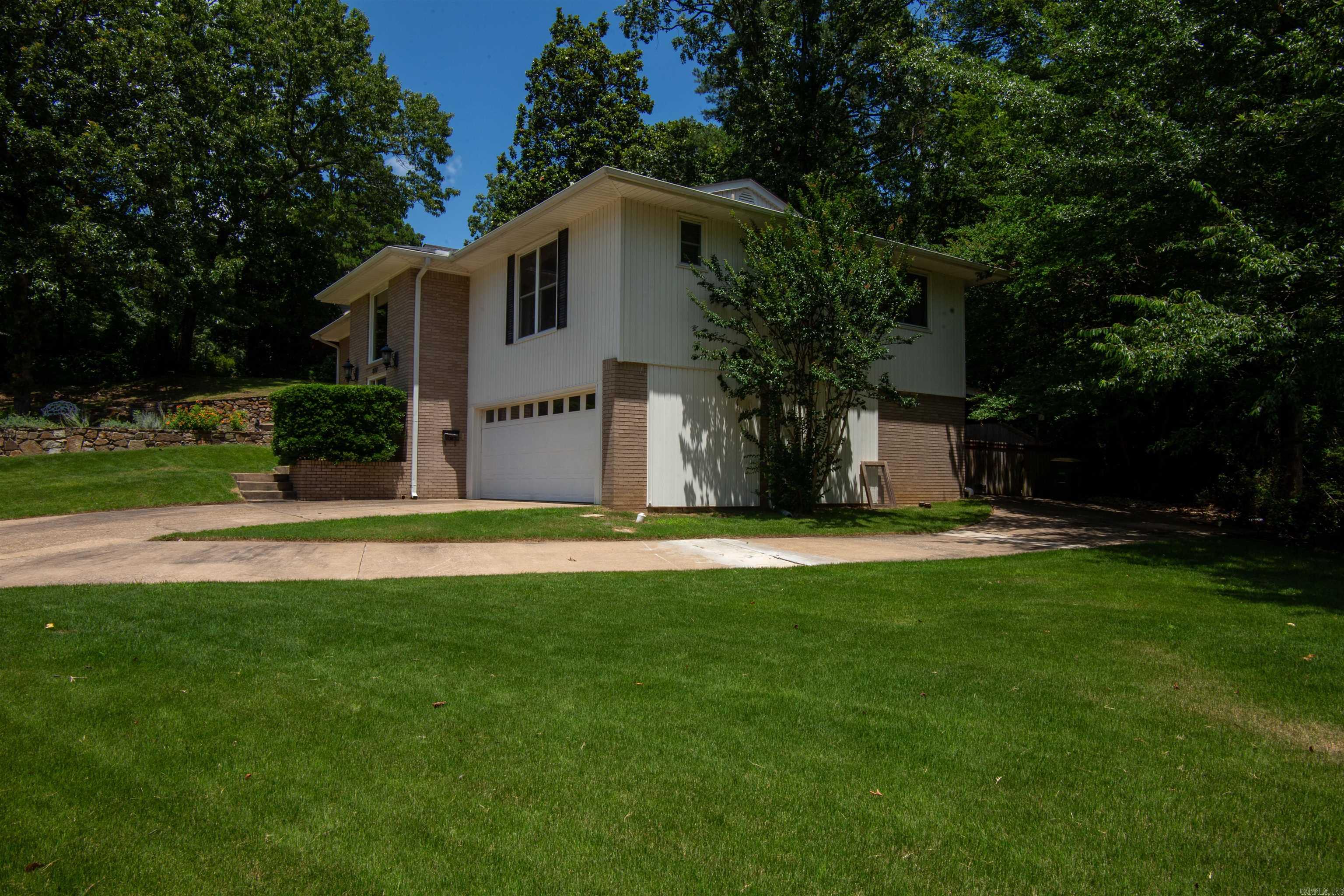 Leawood Heights - Residential Lease