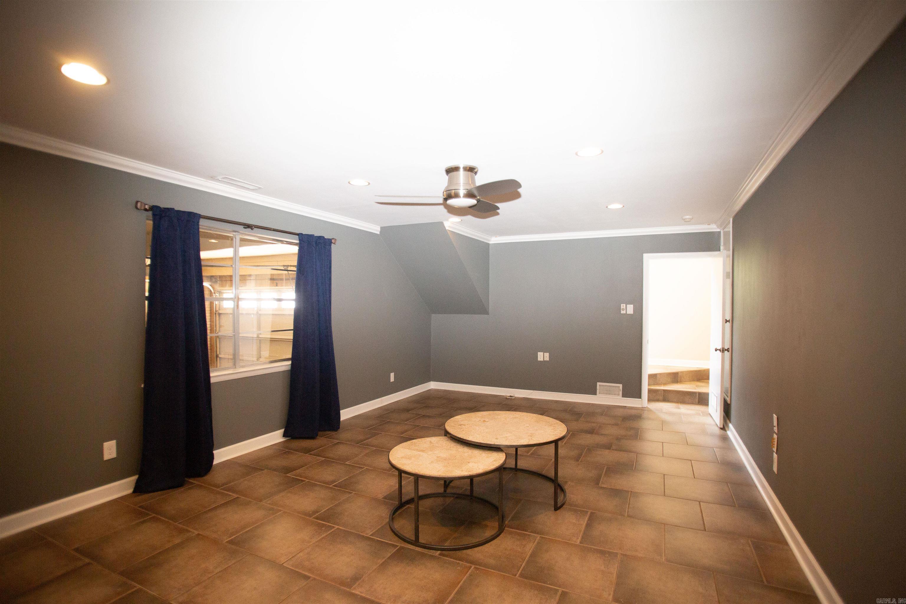 Leawood Heights - Residential Lease