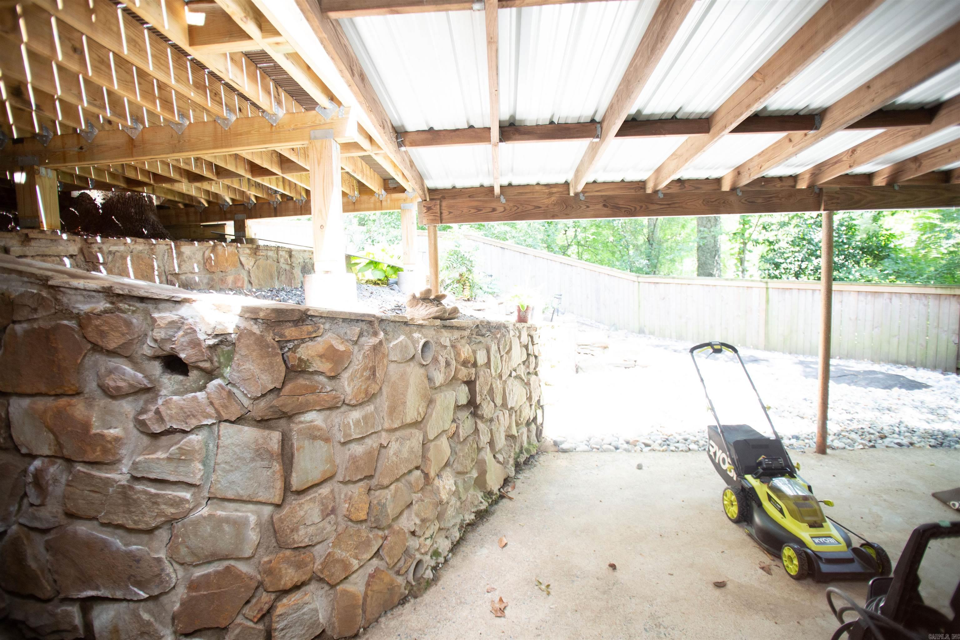 Leawood Heights - Residential Lease