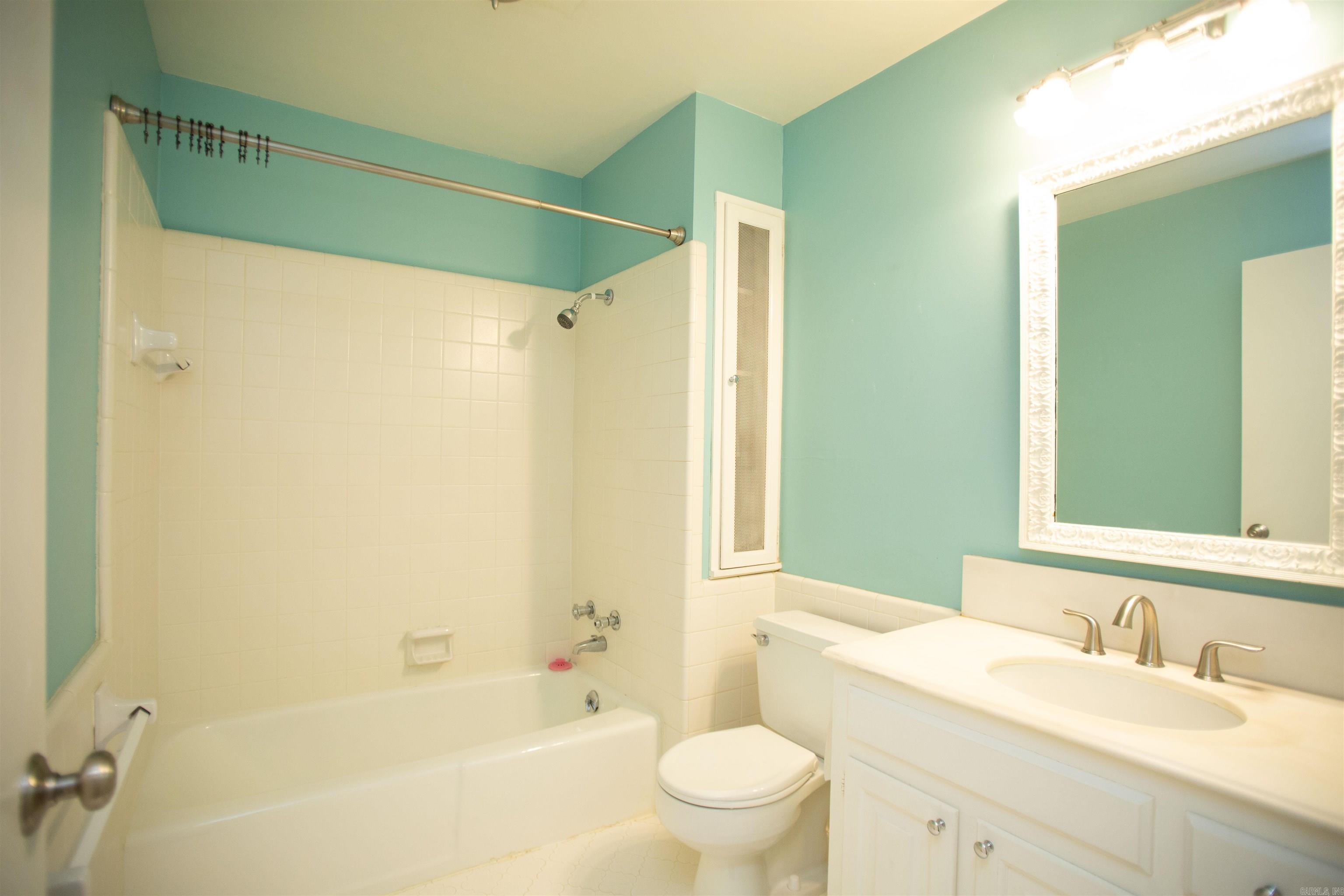 Leawood Heights - Residential Lease