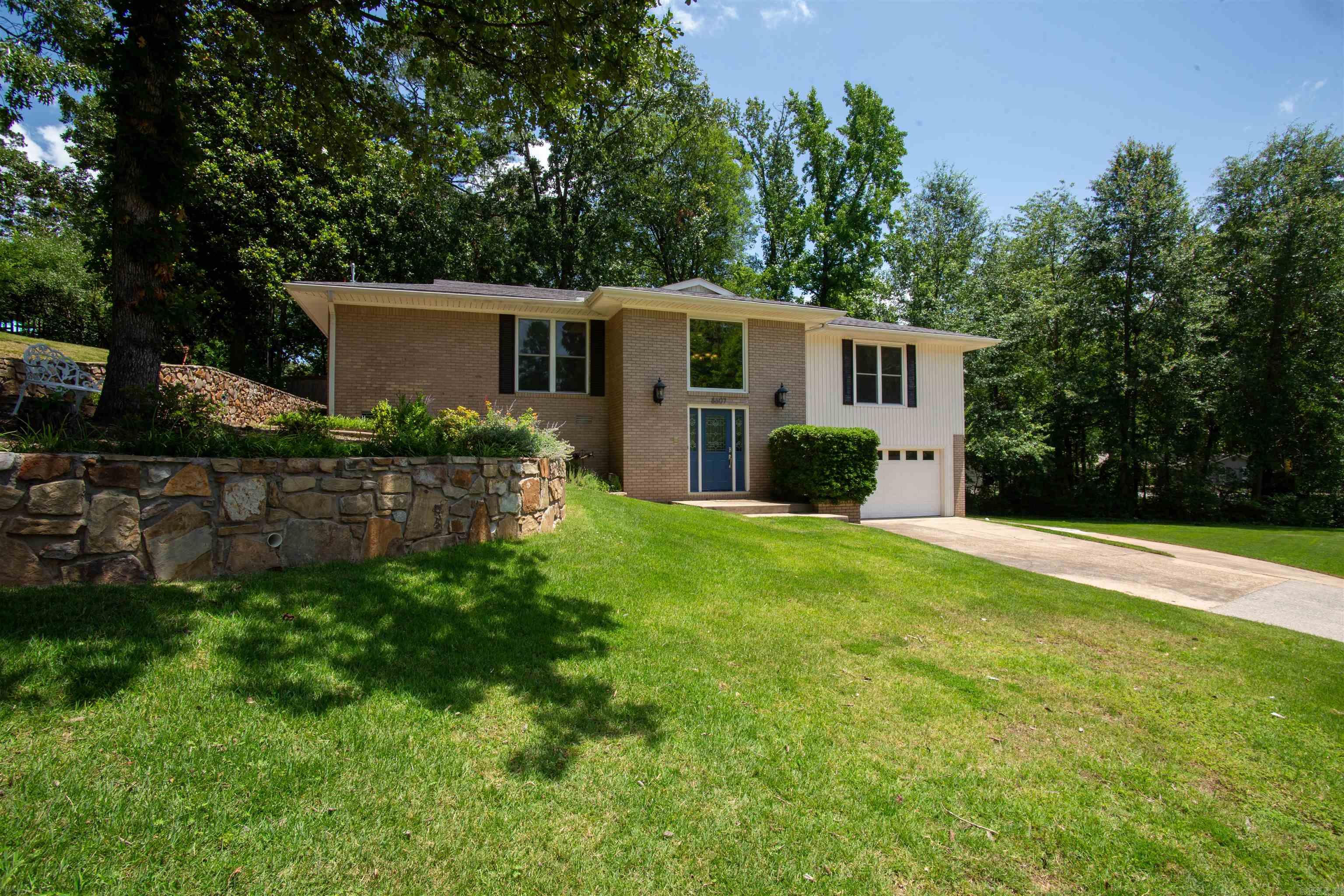 Leawood Heights - Residential Lease
