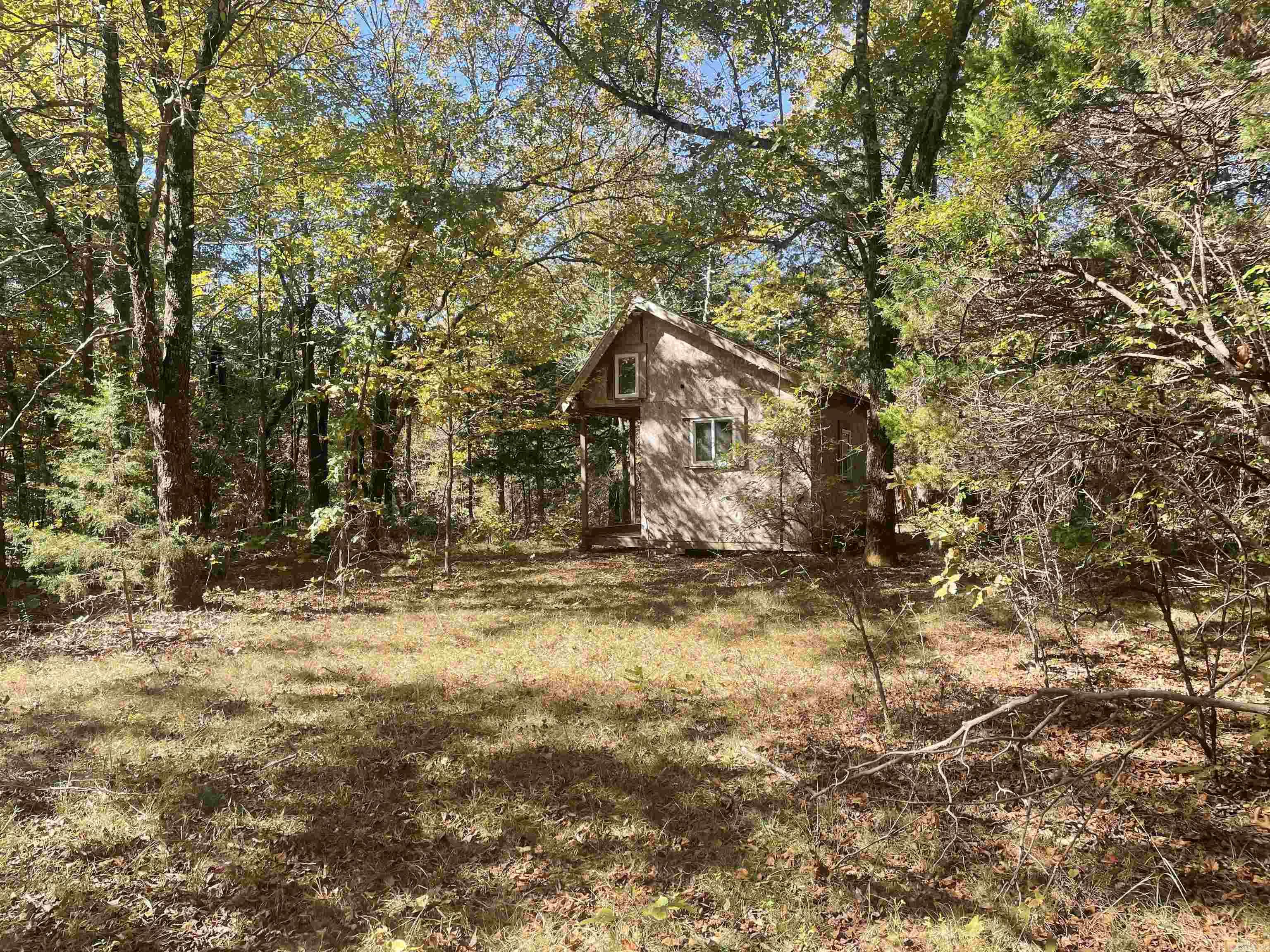 This beautiful 67-acre tract offers a rare combination of gently rolling terrain and large stretches of flat ground—perfect for building your dream home, hobby farm, or recreational getaway. With just a little clearing, the property could open up to reveal incredible Ozark Mountain views. Located only minutes from Mountain View, you’ll enjoy the peace and privacy of the country while staying close to town conveniences, music, and outdoor adventures. Whether you’re looking for a private retreat, hunting property, or a place to develop, this land has endless potential. There is a small cabin on the property that was started but never finished. Call today for a showing!!
