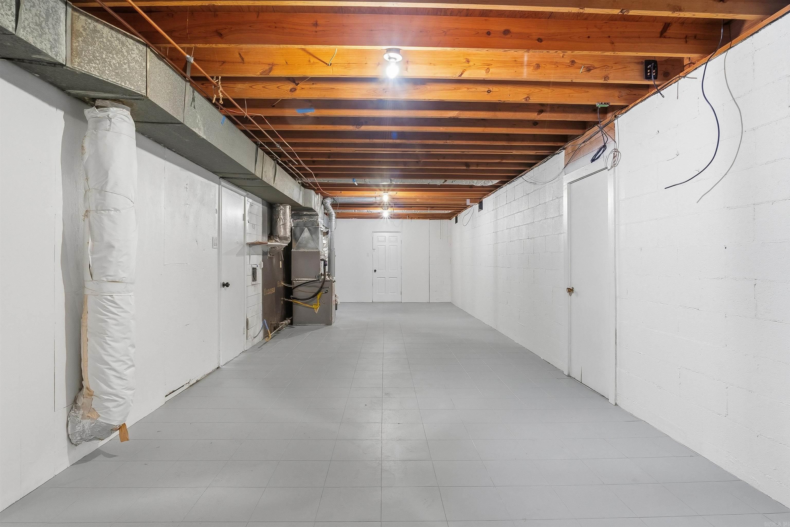 INDIAN HILLS - Residential