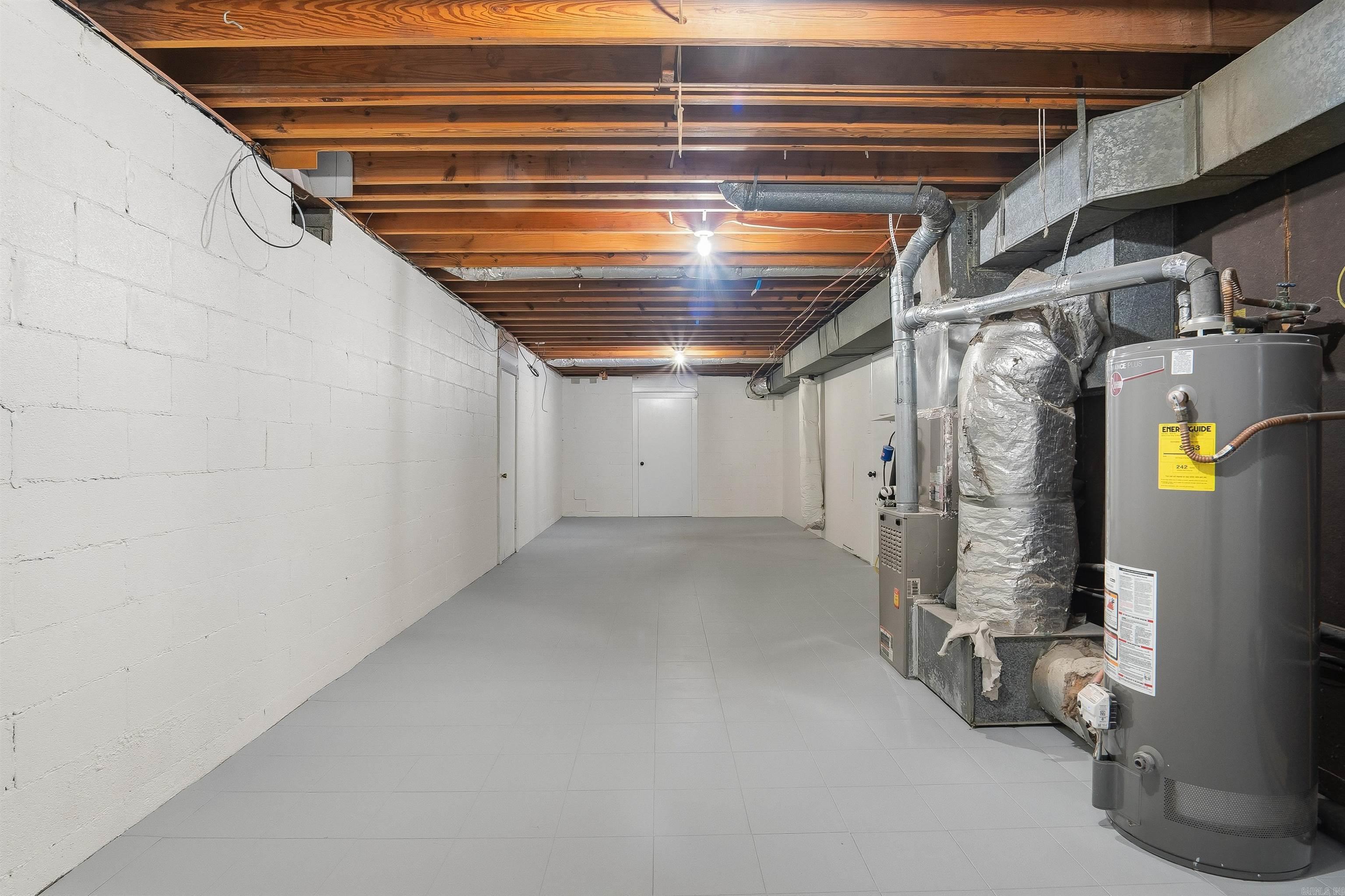 INDIAN HILLS - Residential