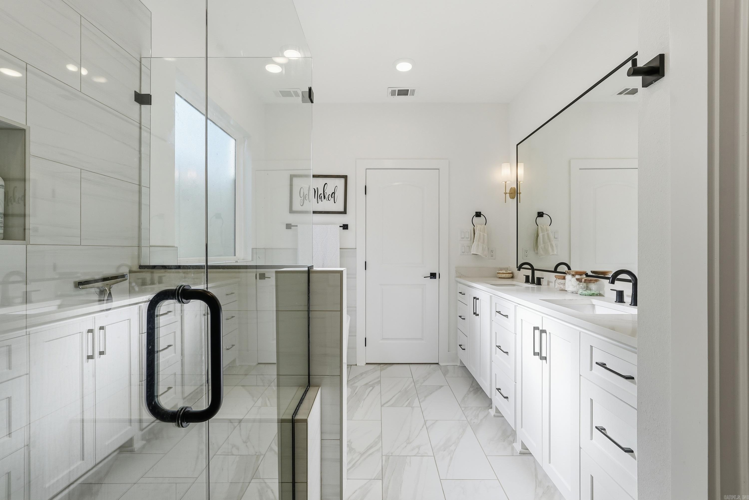 MIDTOWN BRYANT - Residential