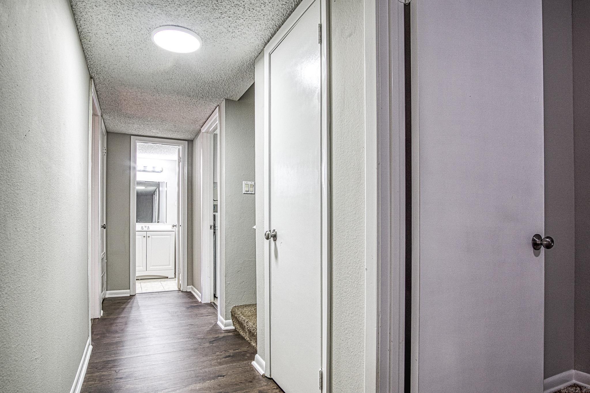 VALENCIA COURTS - Residential