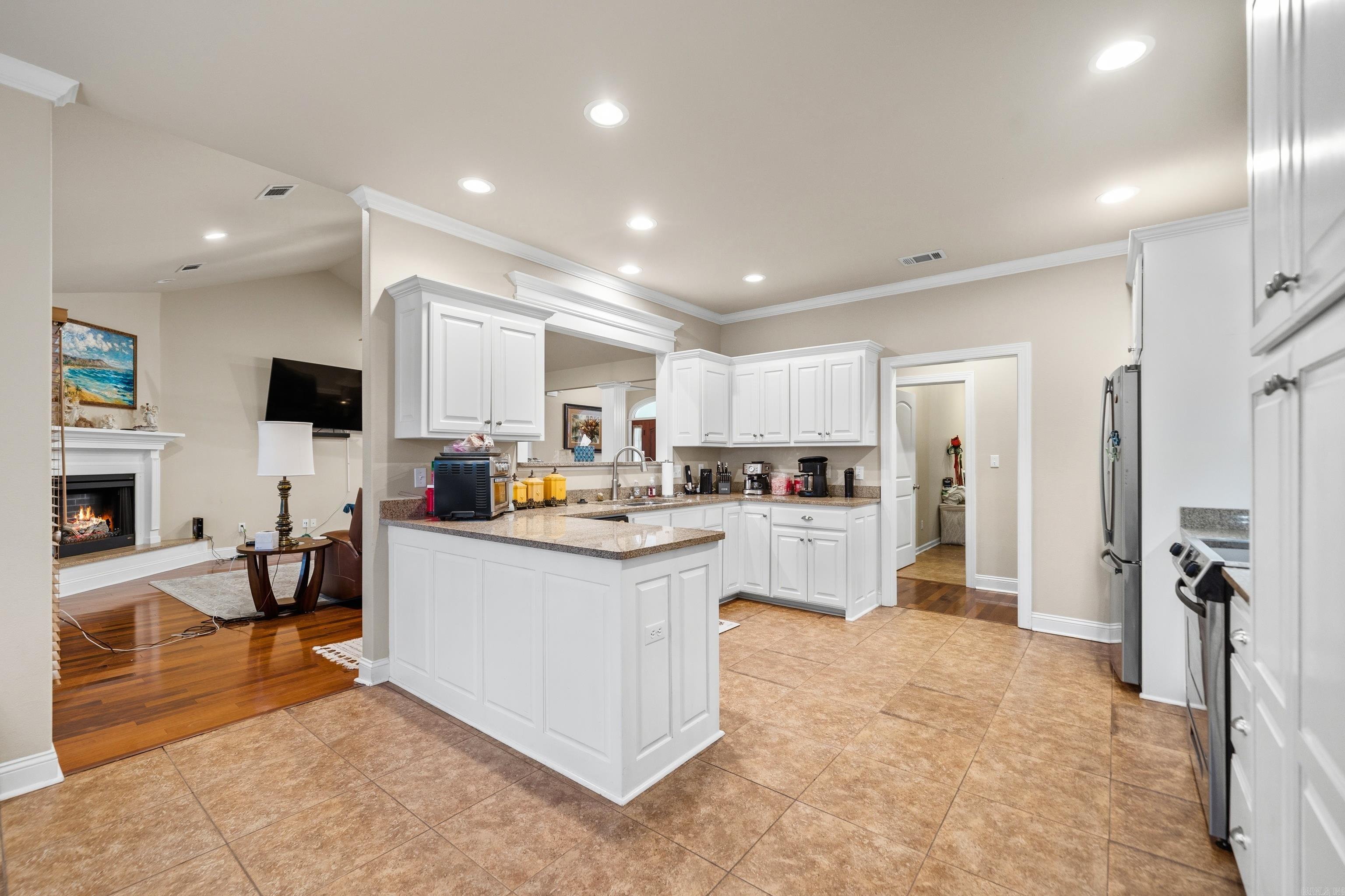 HIGH MEADOW ESTATES - Residential