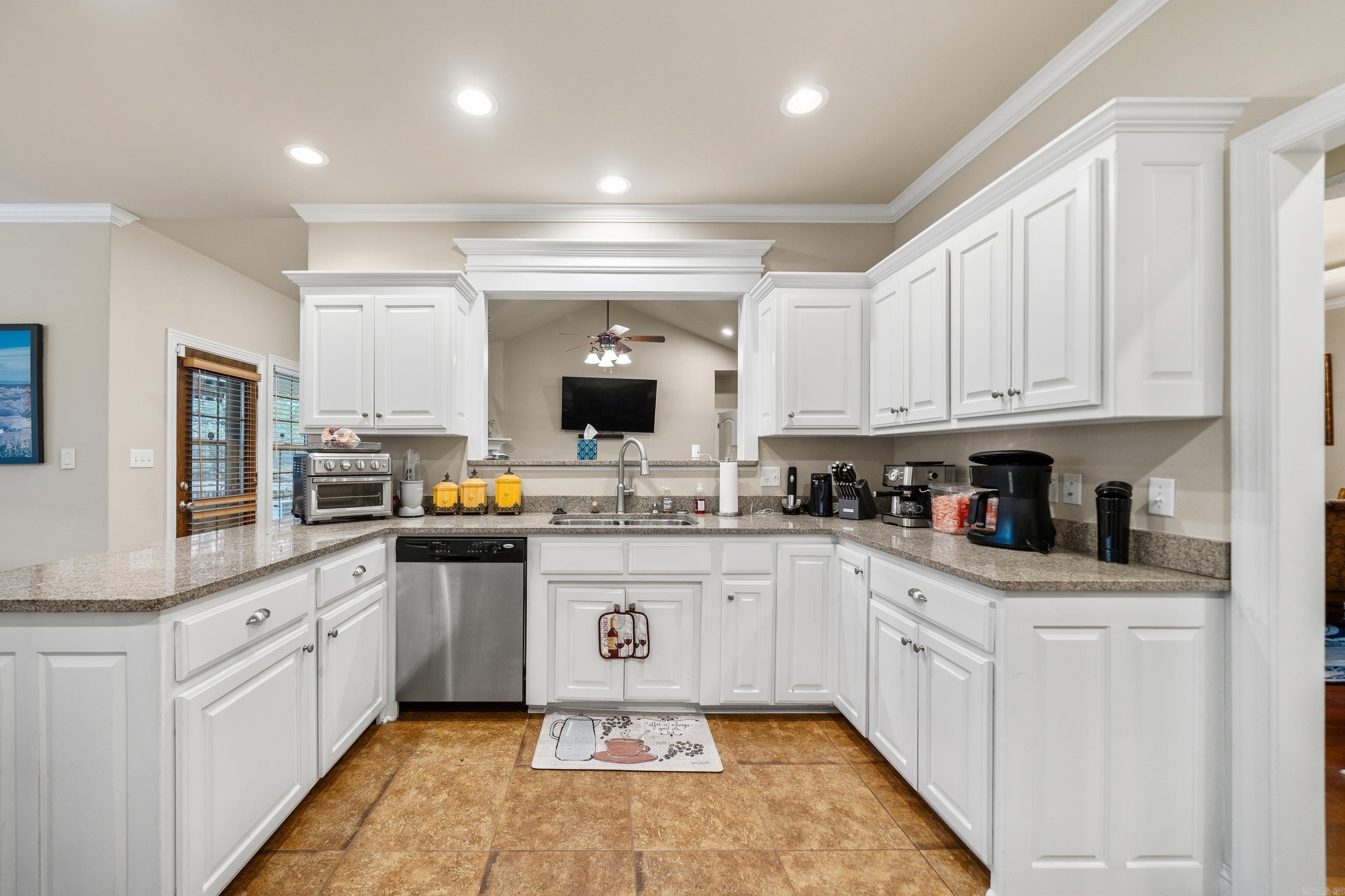 HIGH MEADOW ESTATES - Residential