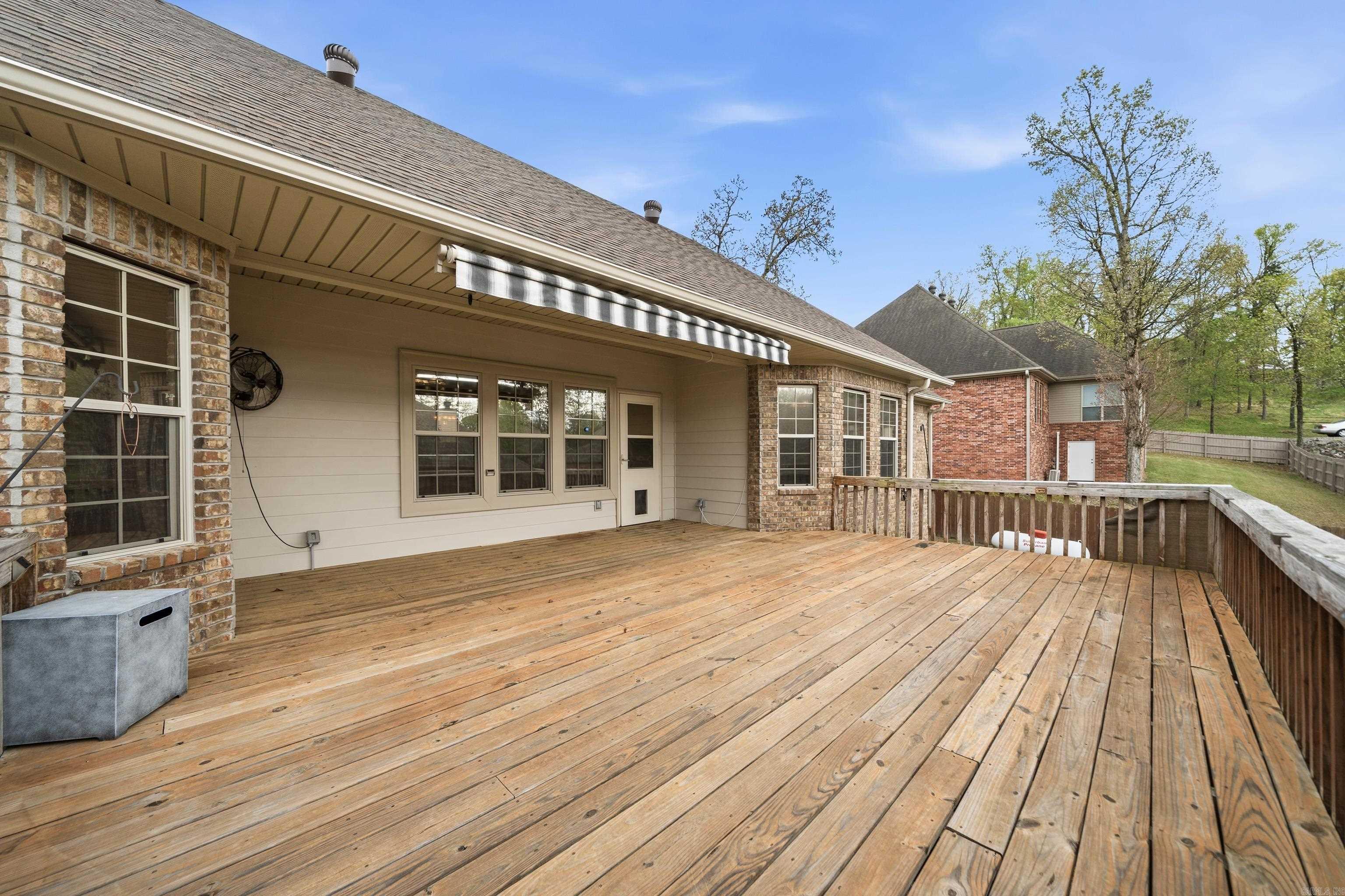 HIGH MEADOW ESTATES - Residential