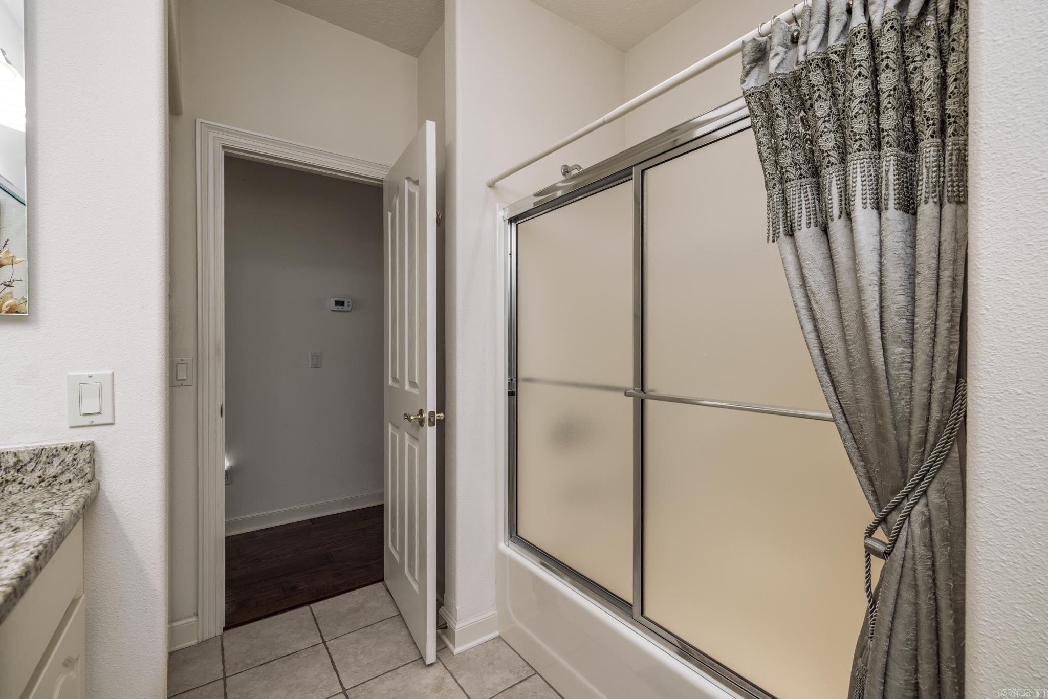 ISABELLA - Residential