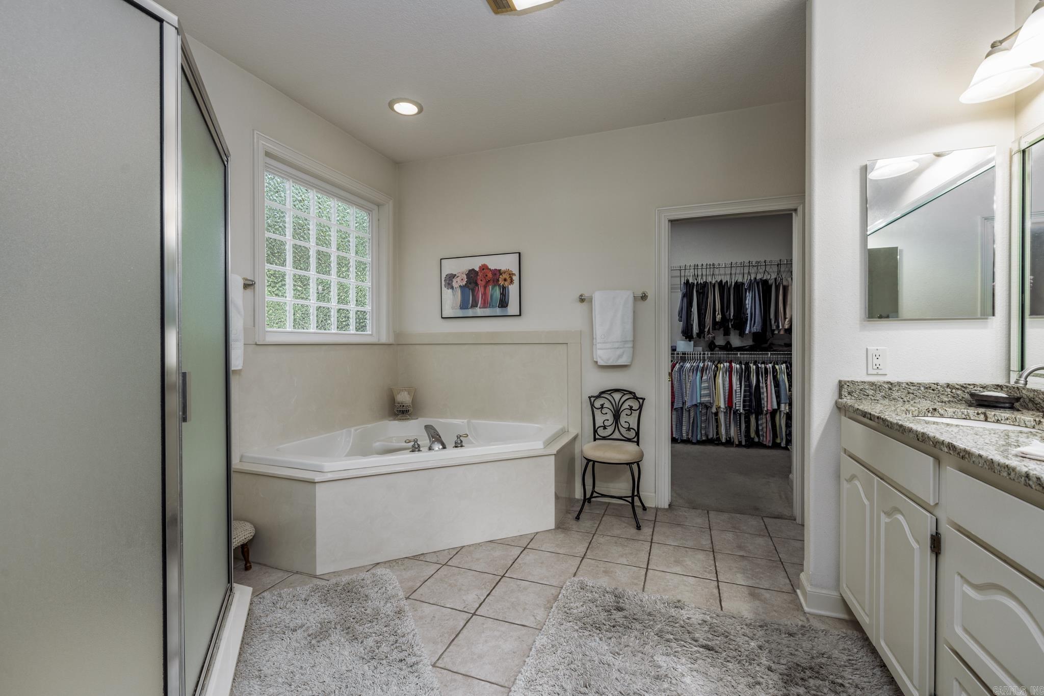 ISABELLA - Residential