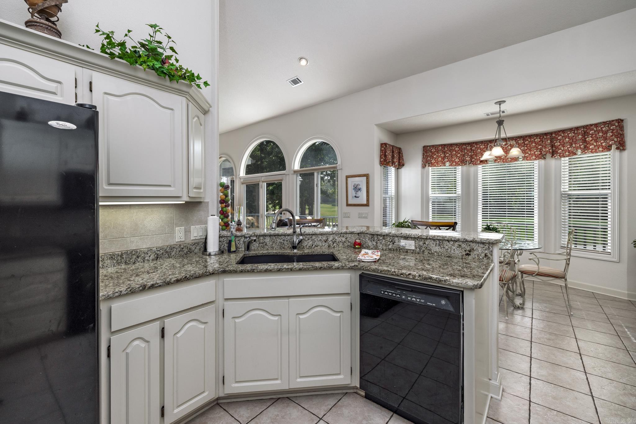 ISABELLA - Residential