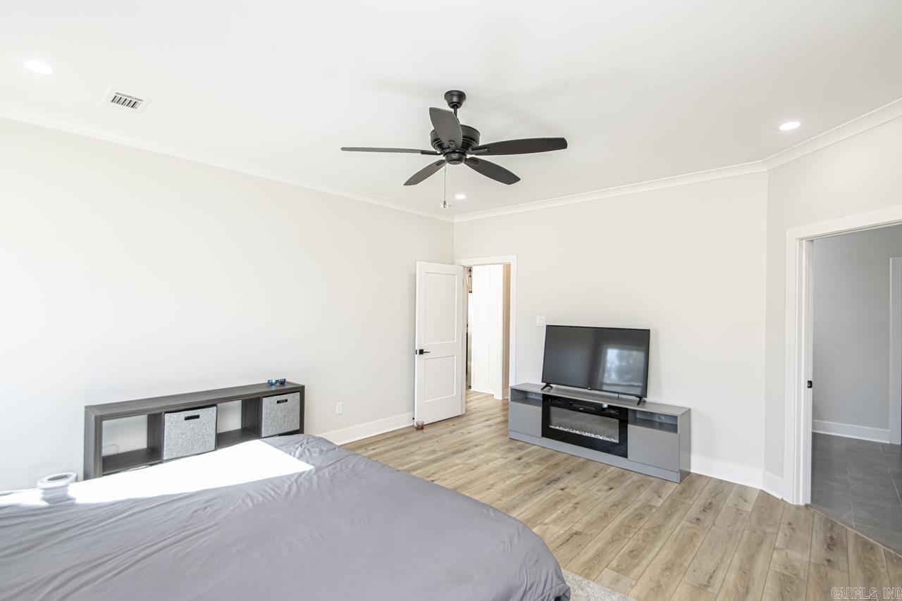 OLDE SALEM TOWNSHIP - Residential