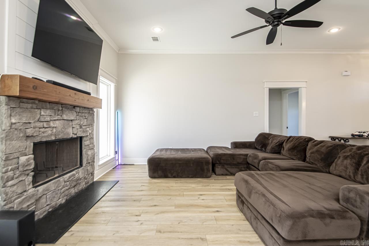 OLDE SALEM TOWNSHIP - Residential