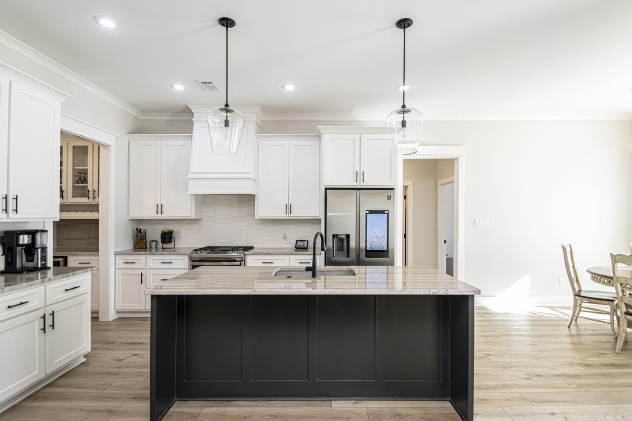 OLDE SALEM TOWNSHIP - Residential