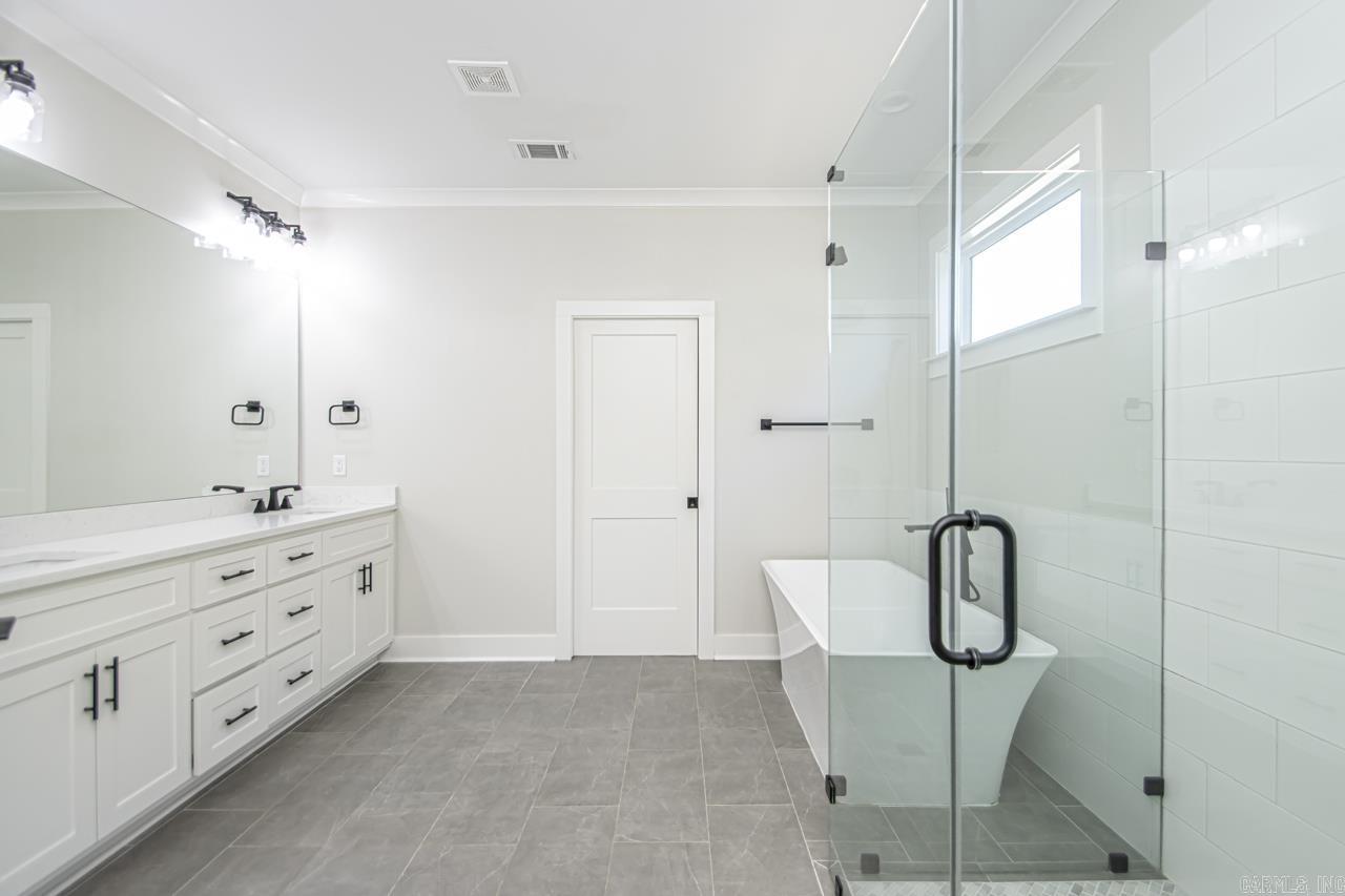 OLDE SALEM TOWNSHIP - Residential