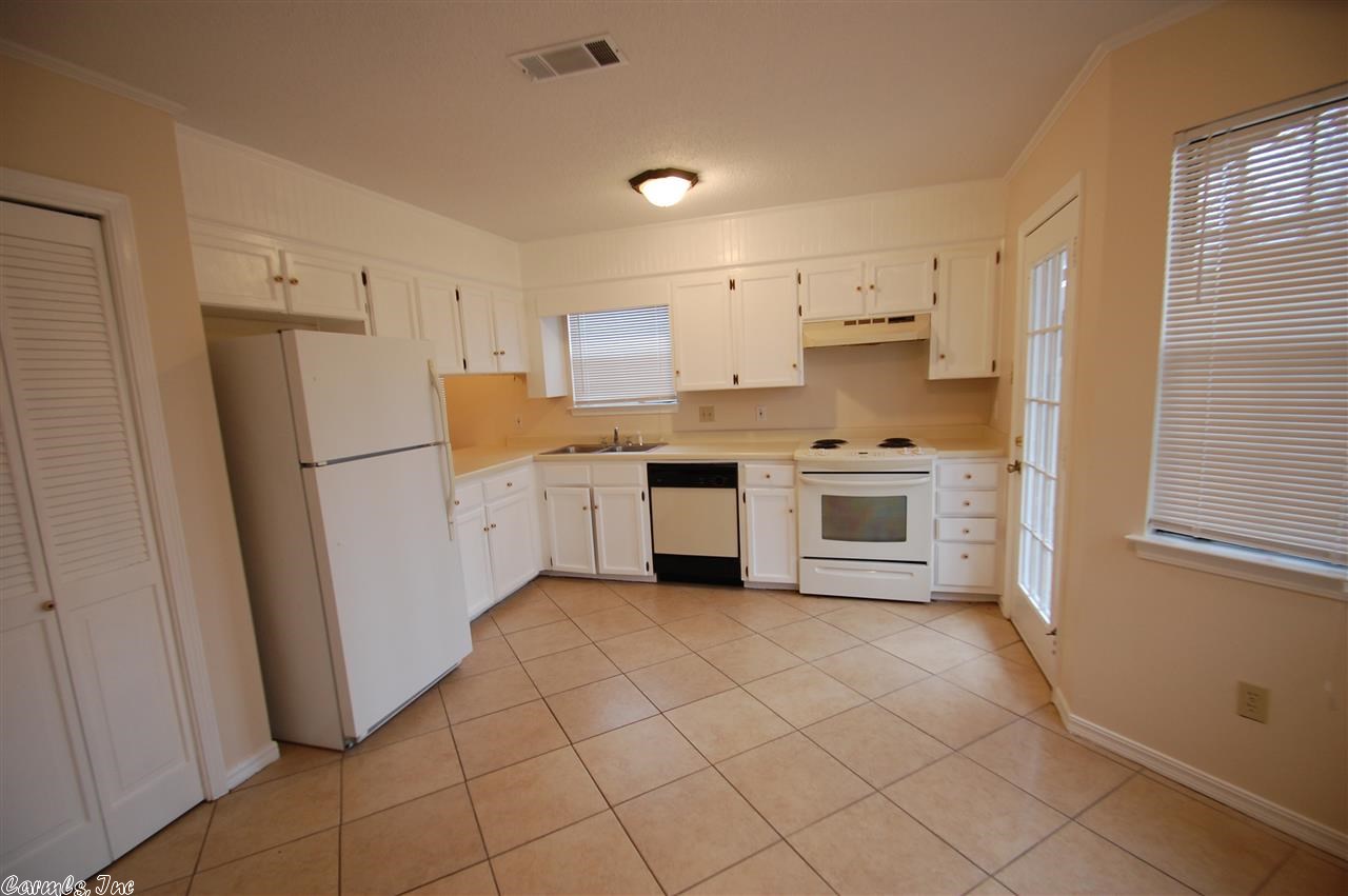 ROLLING OAKS - Residential