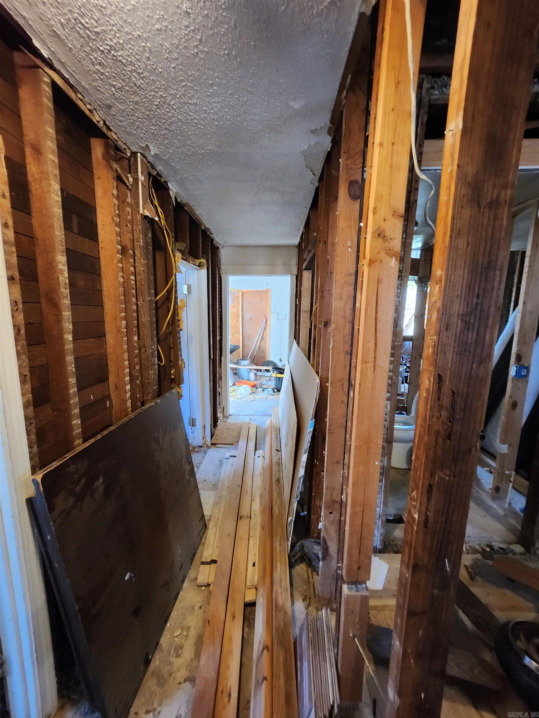 LIBERTY HILL - Residential