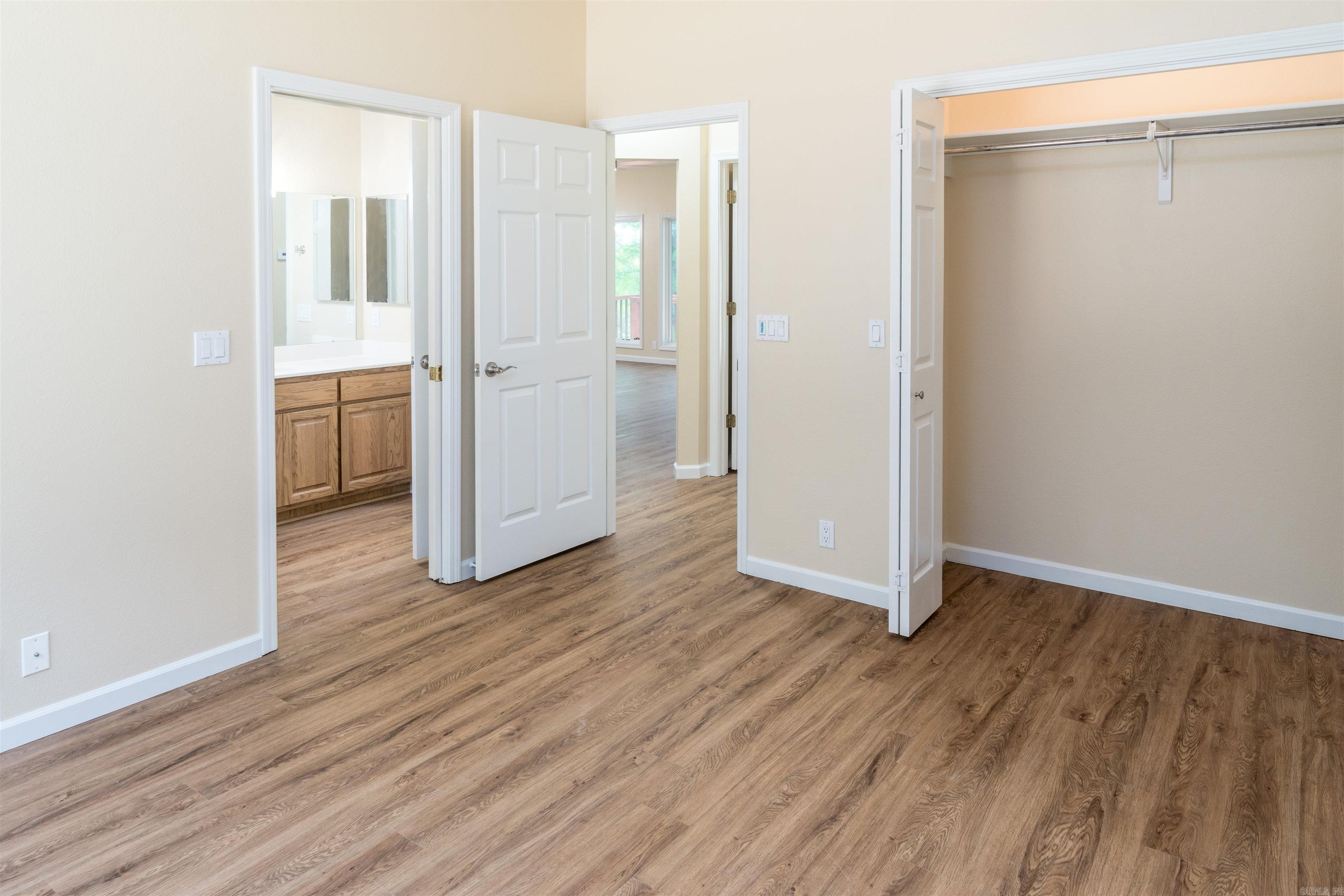 MAGELLAN COURTS - Residential