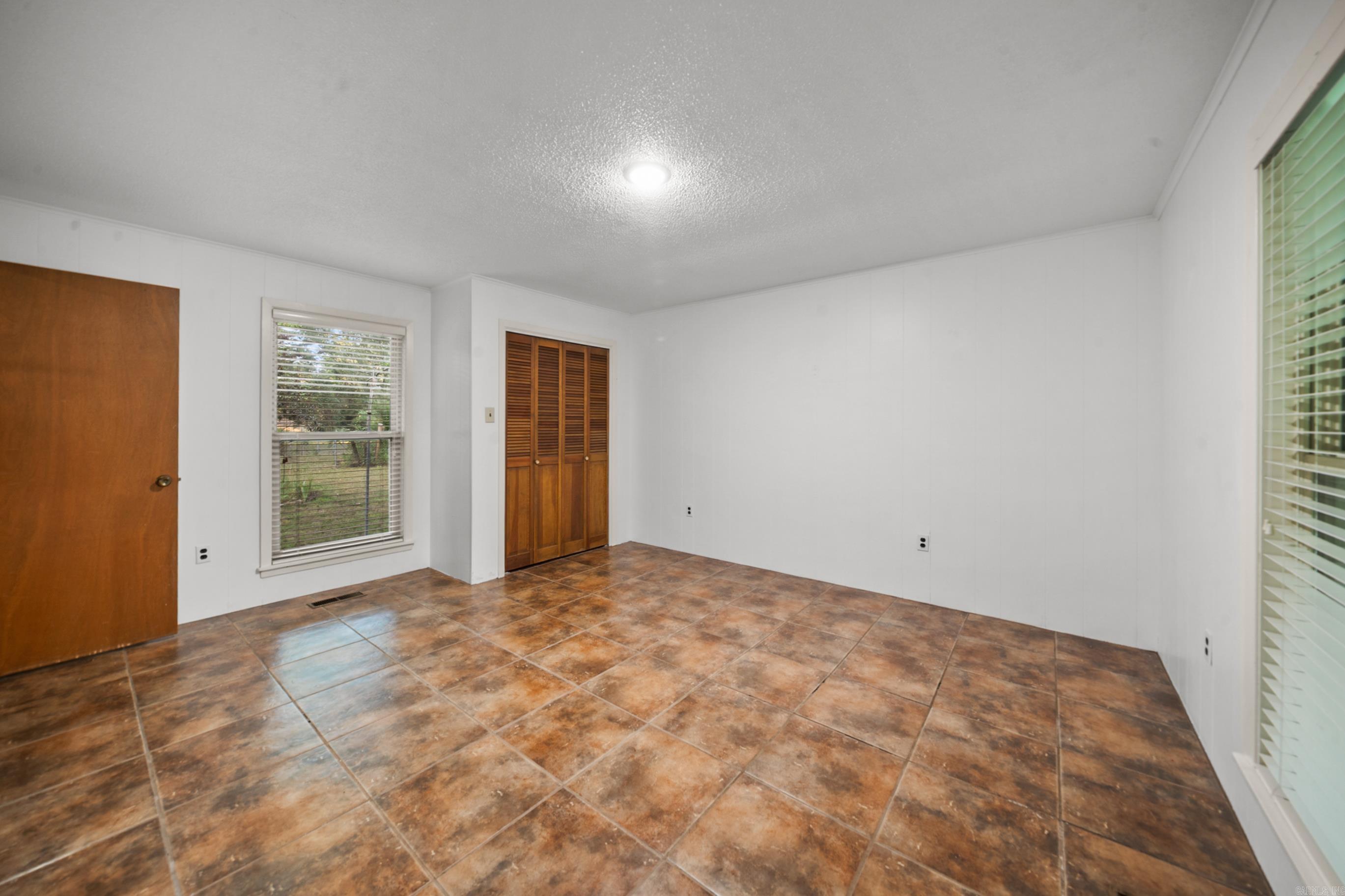 Sunny Hil - Residential