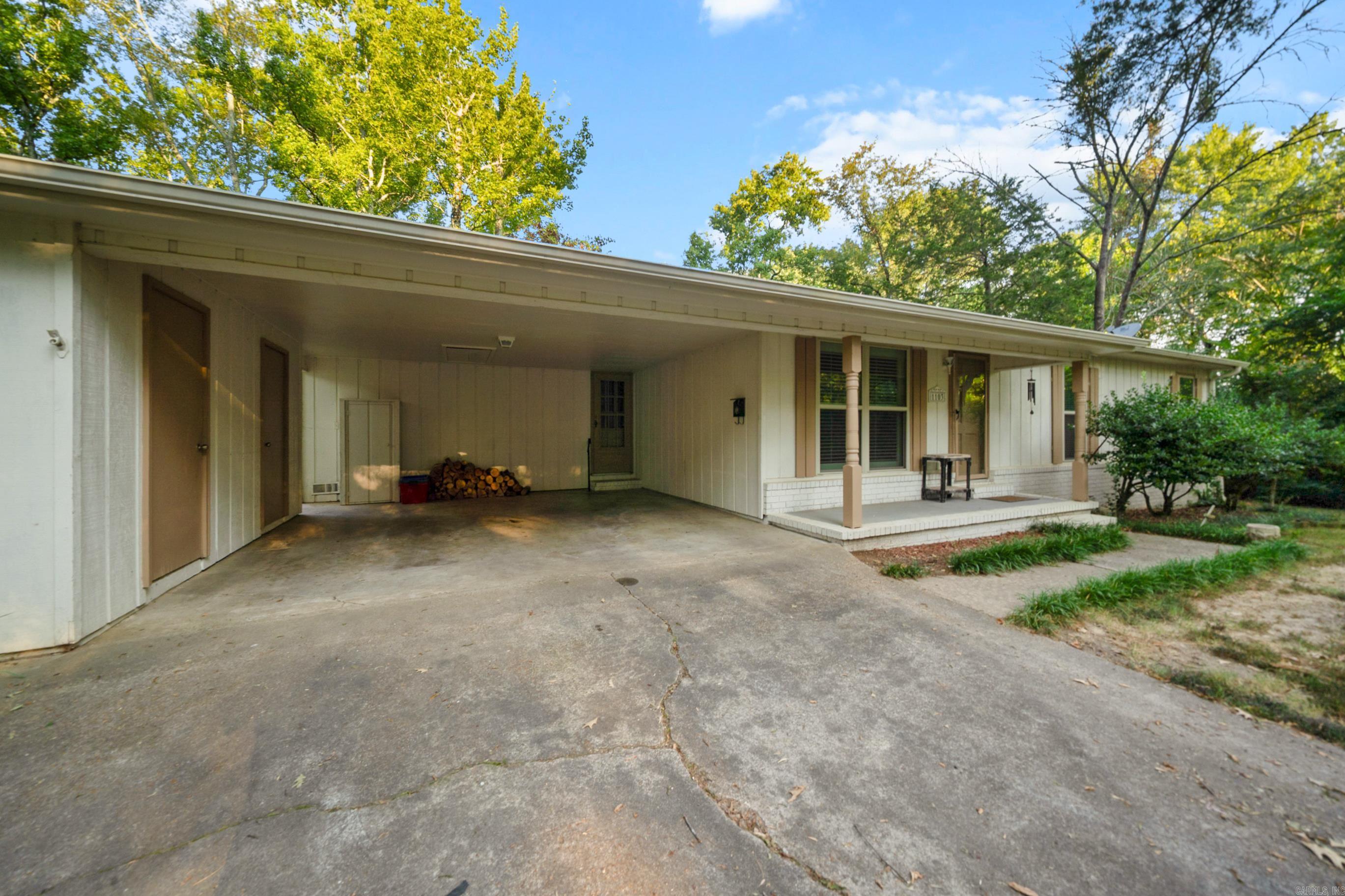 Sunny Hil - Residential