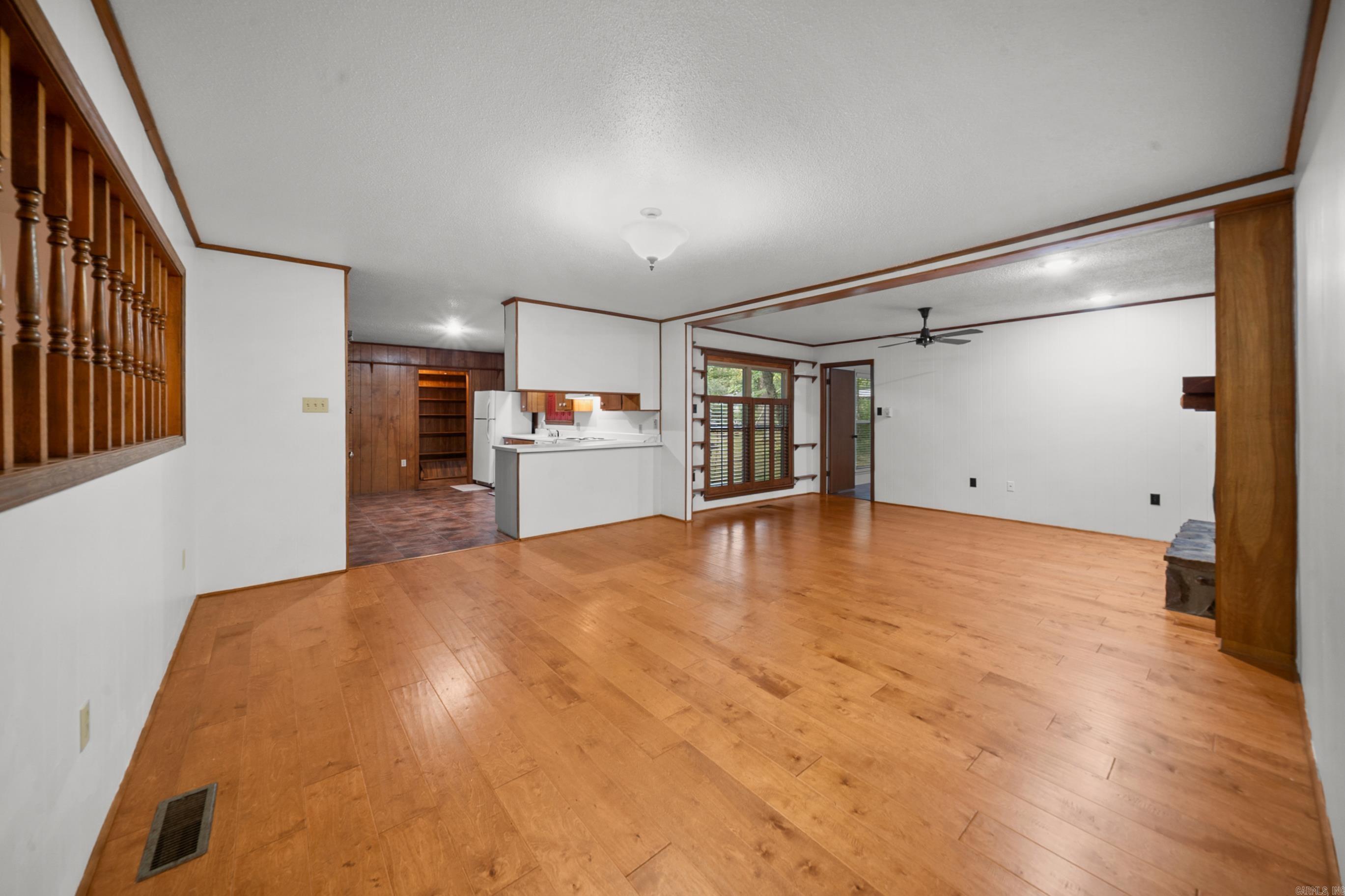 Sunny Hil - Residential