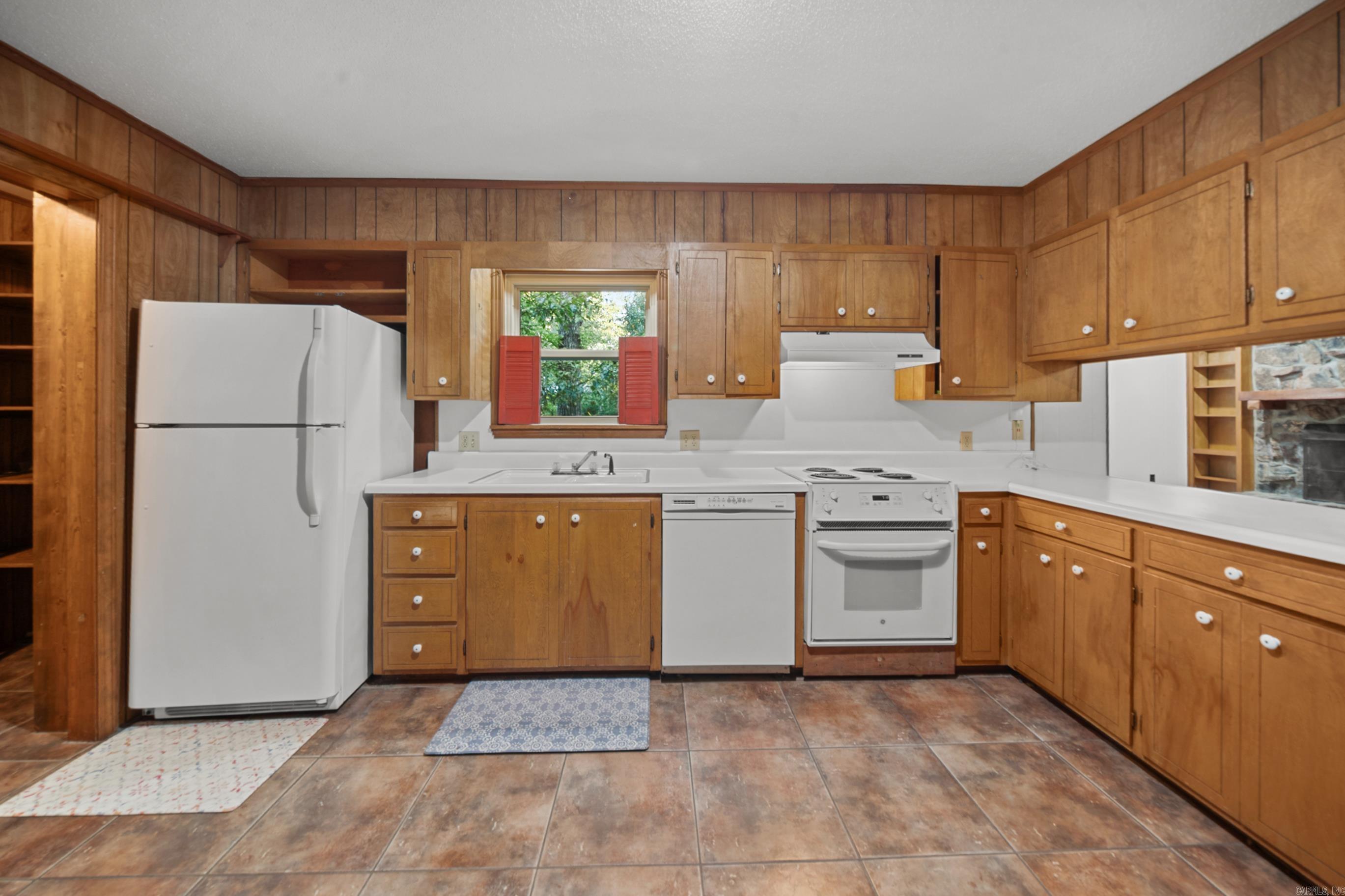 Sunny Hil - Residential