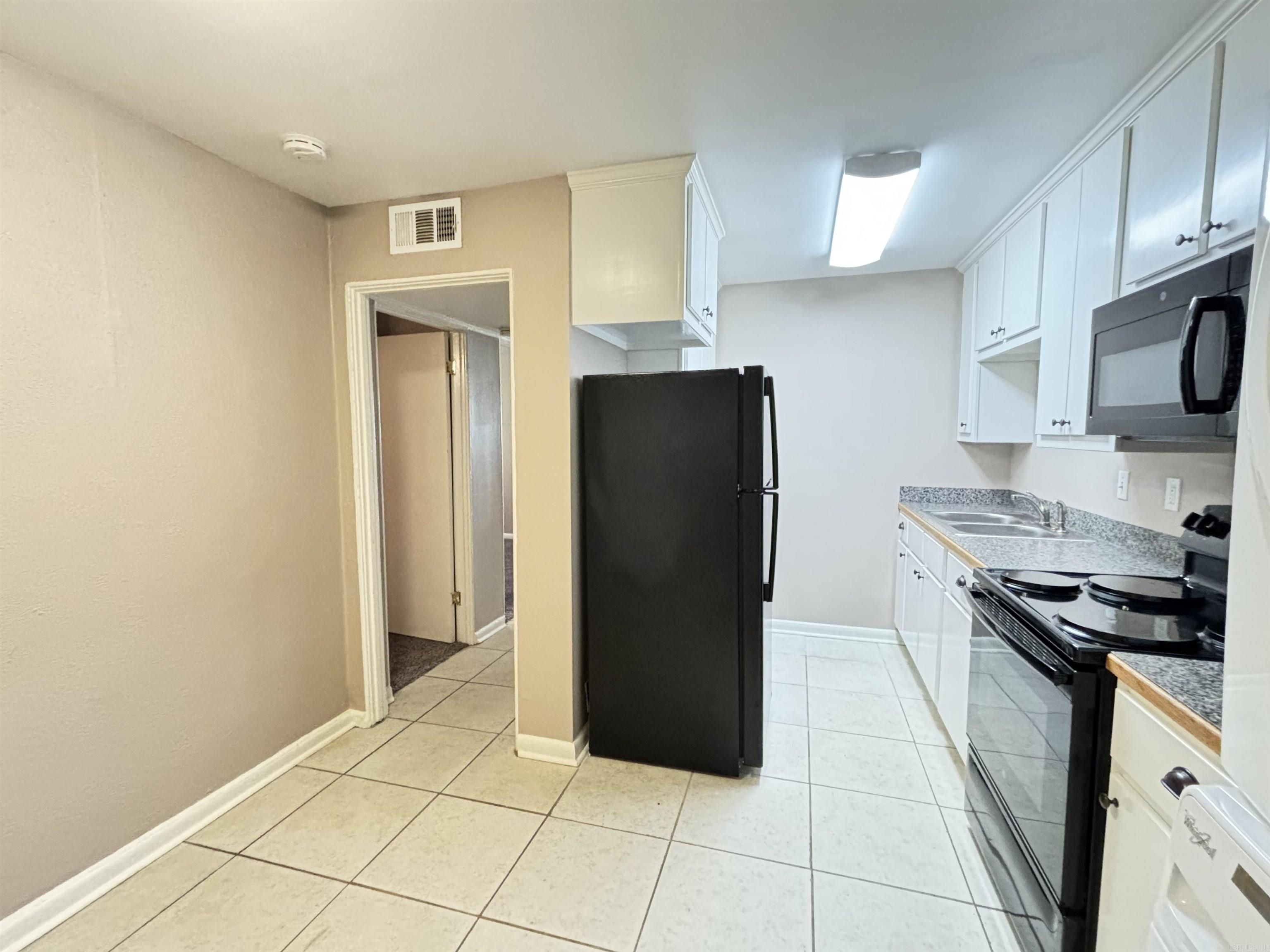 Queen Manor - Residential Income
