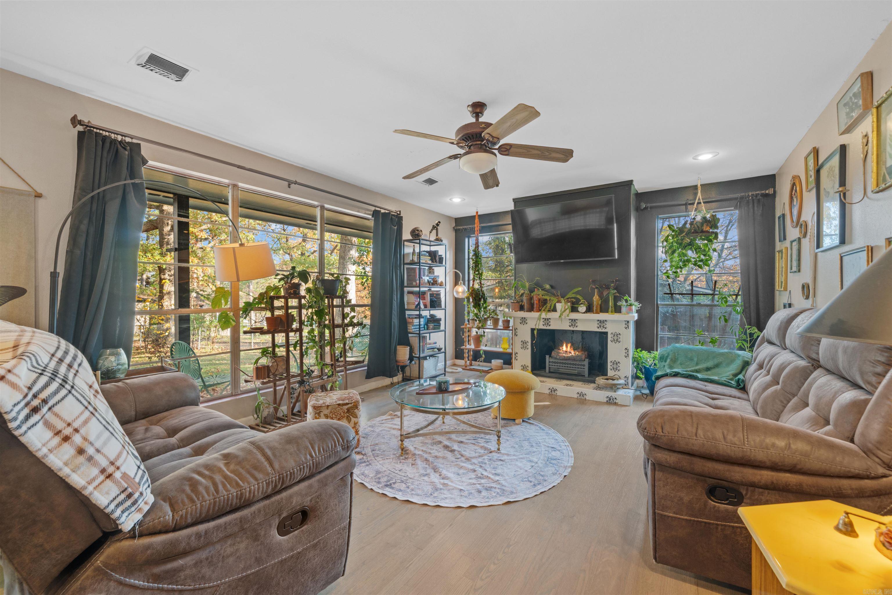 Pine Shore - Residential