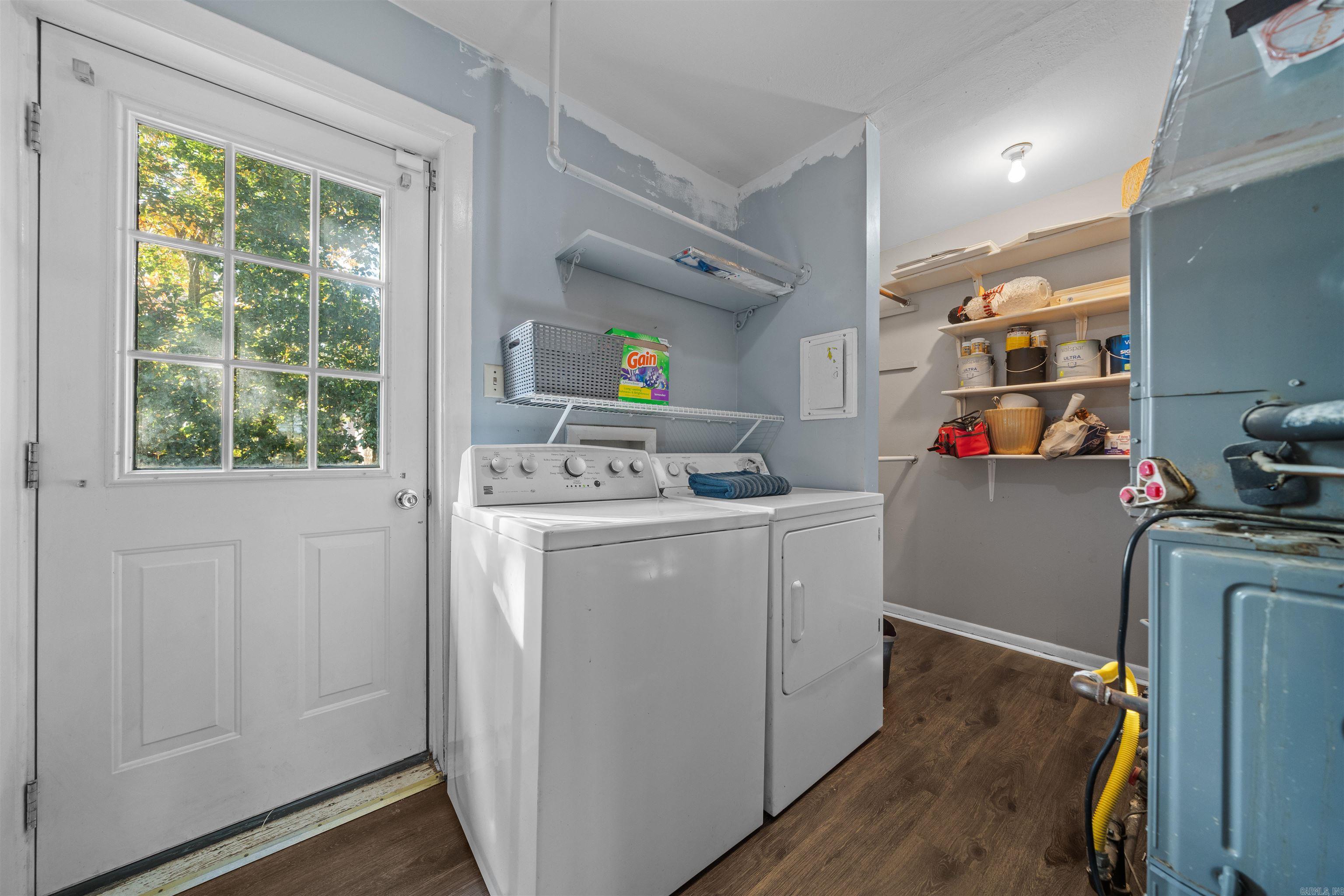 Pine Shore - Residential