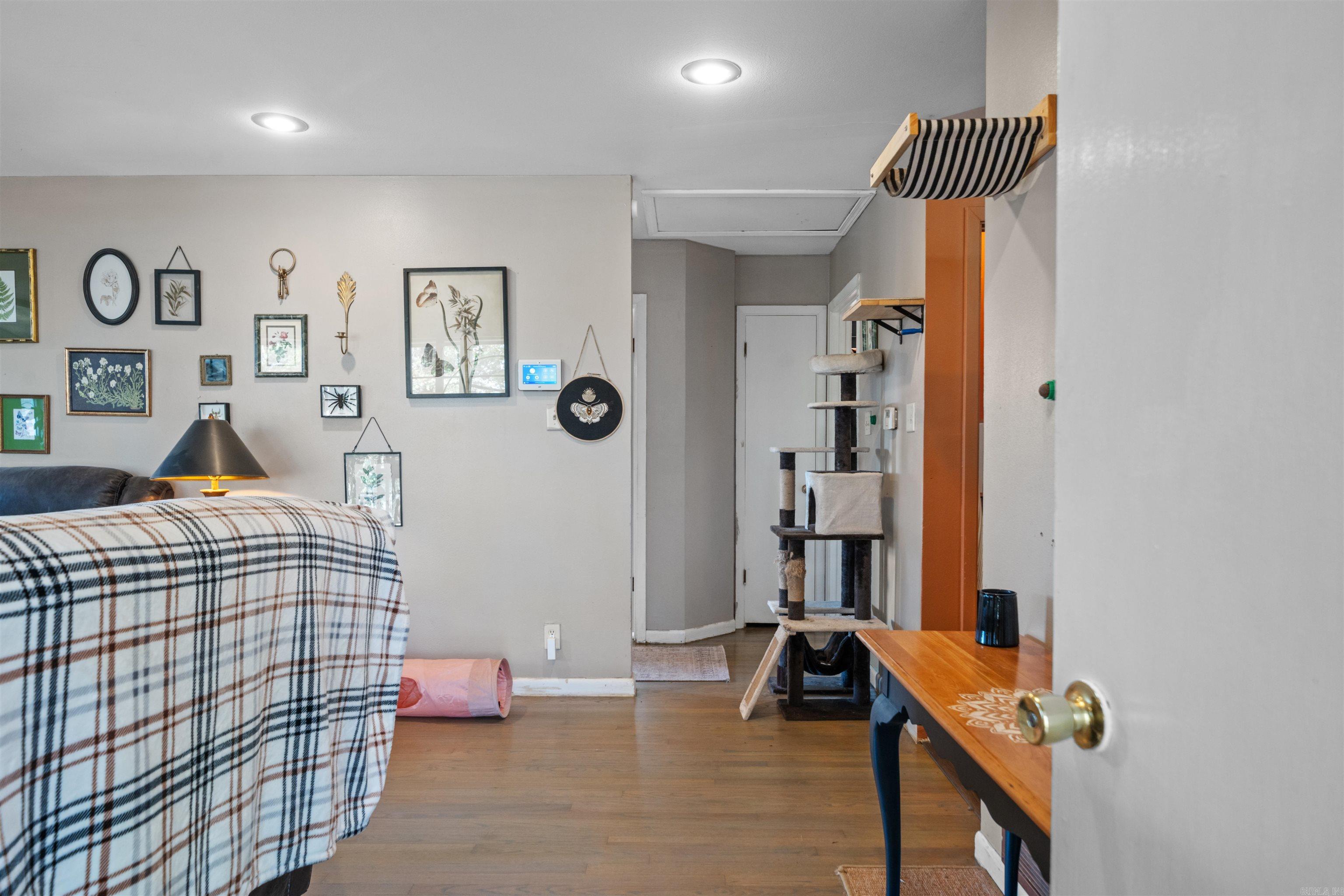 Pine Shore - Residential