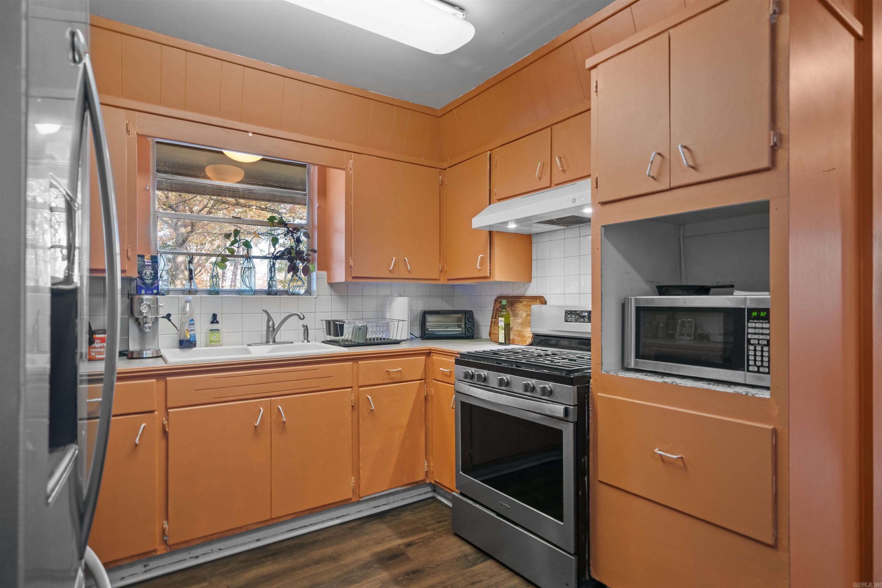 Pine Shore - Residential