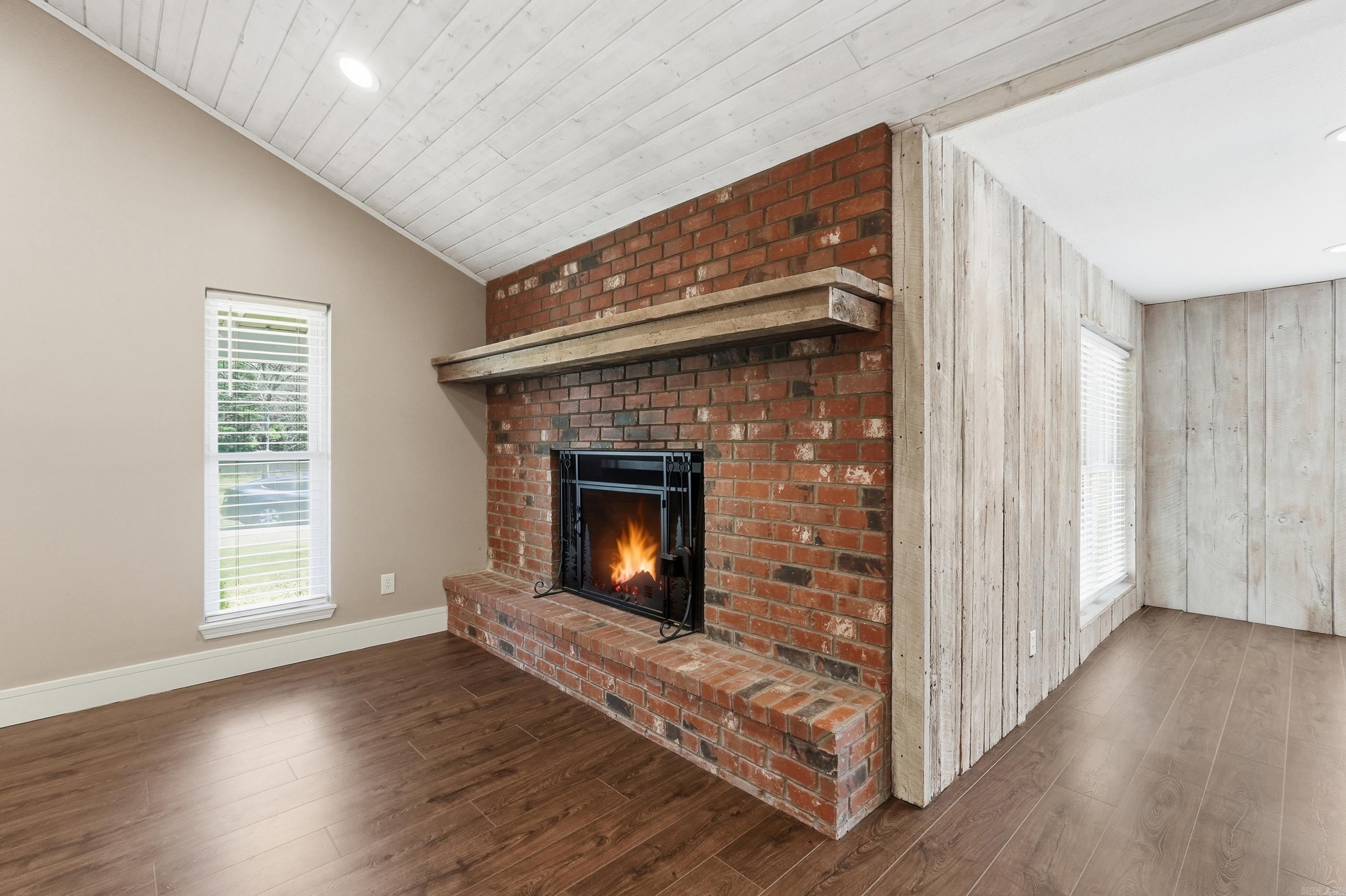 TWIN COVE ESTATES - Residential