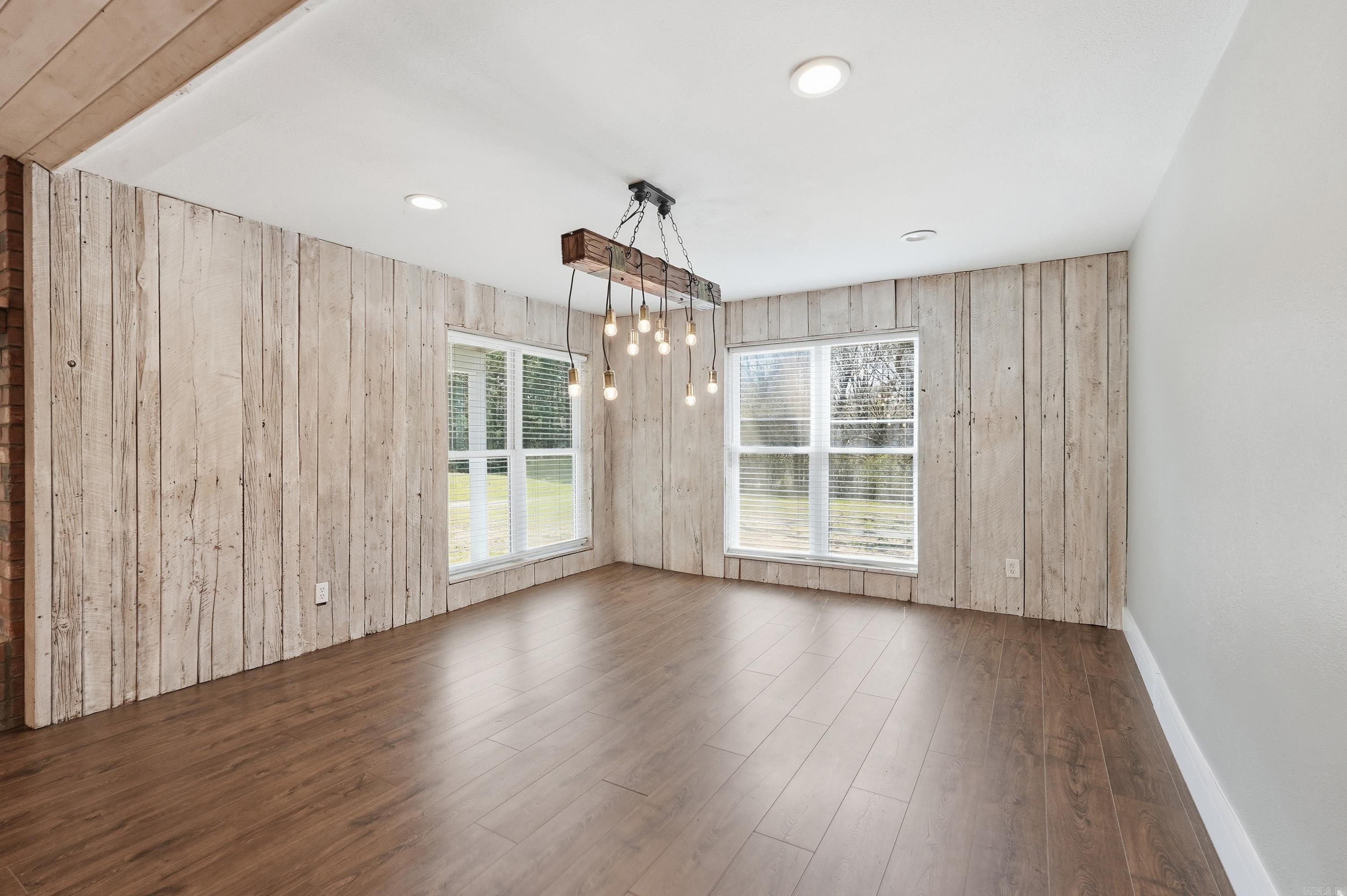 TWIN COVE ESTATES - Residential