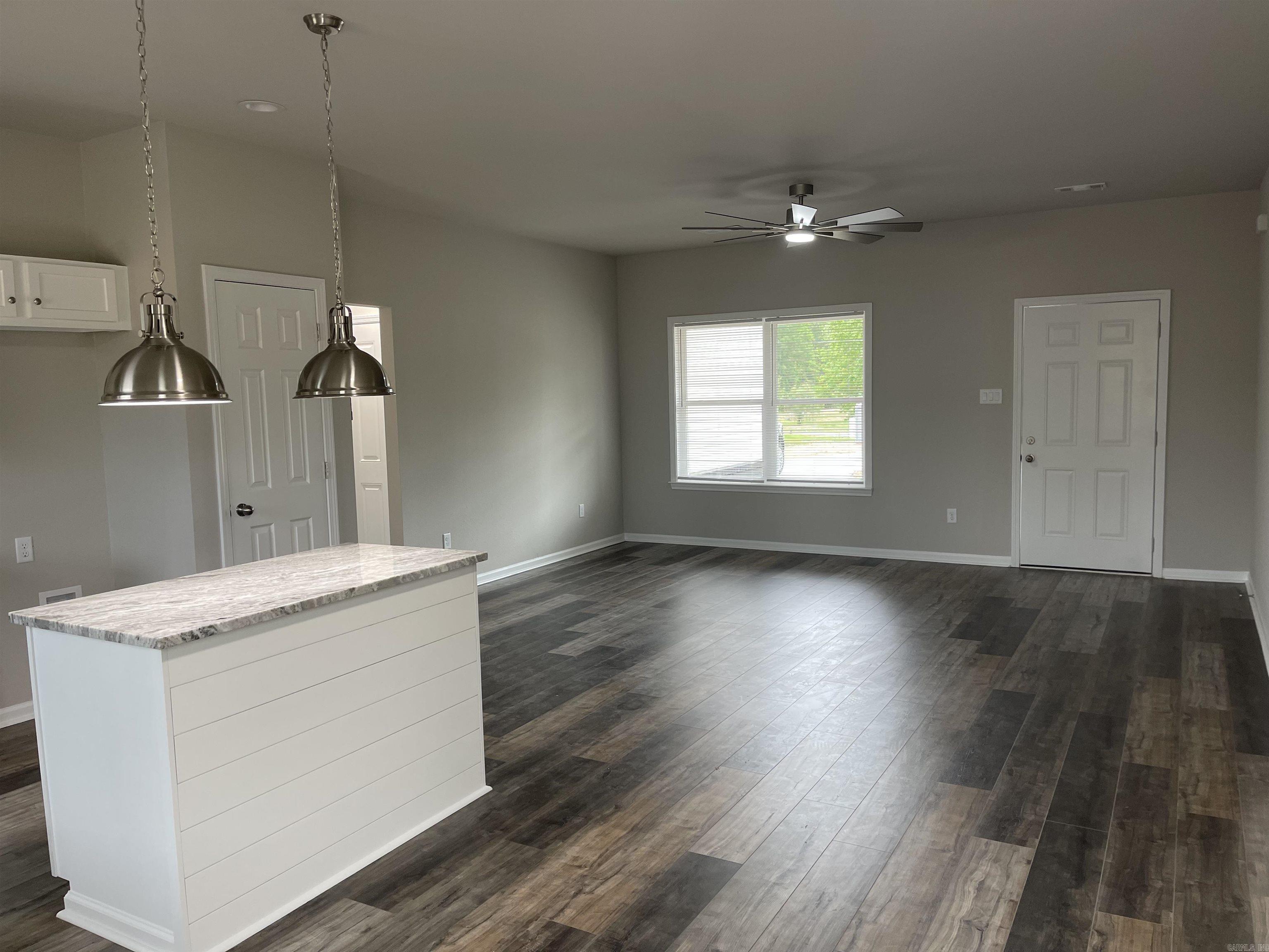 KLAYTON'S PLACE - Residential