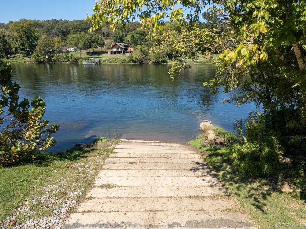 White River Valley - Land