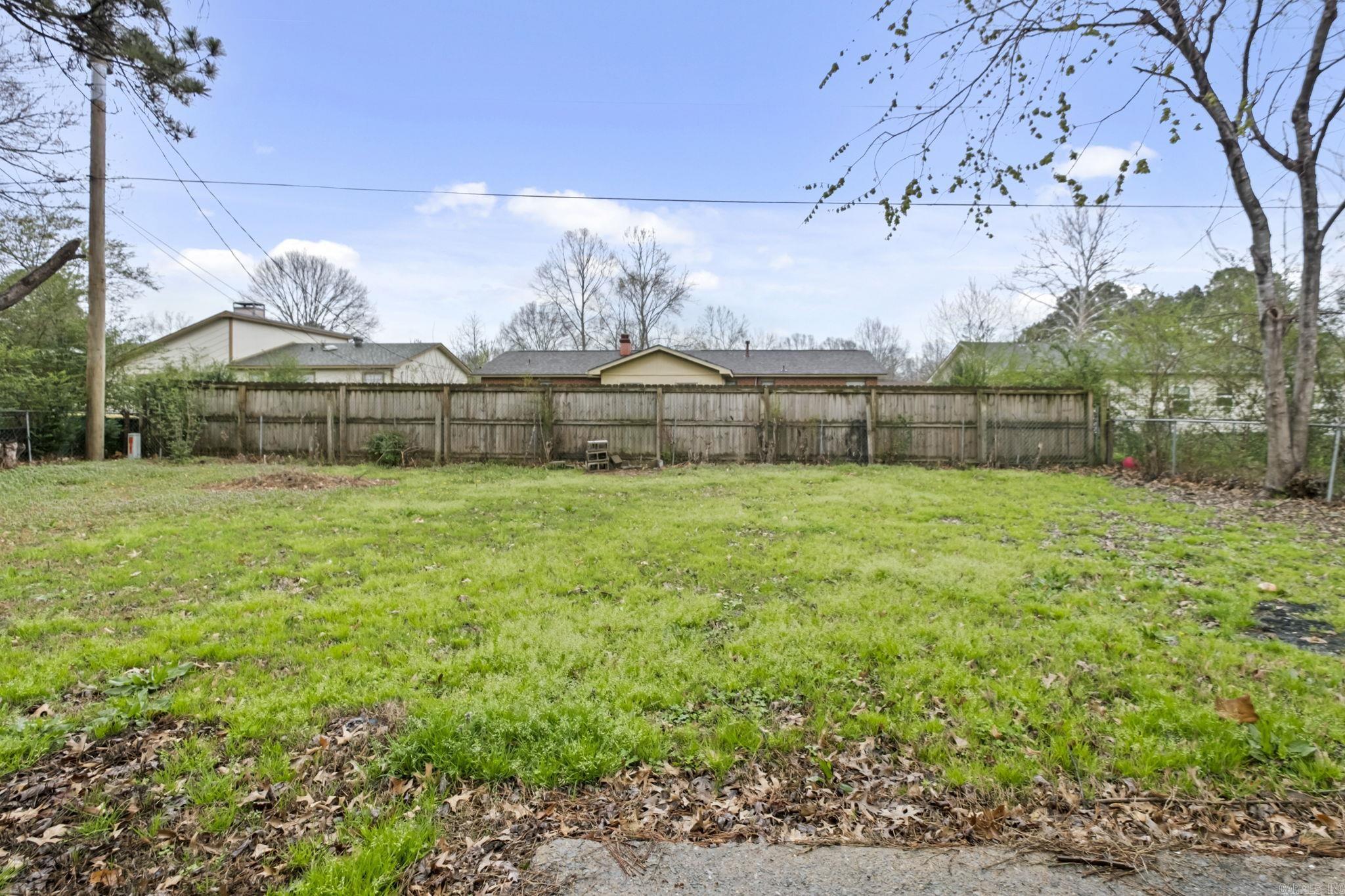 THE MEADOWS - Residential