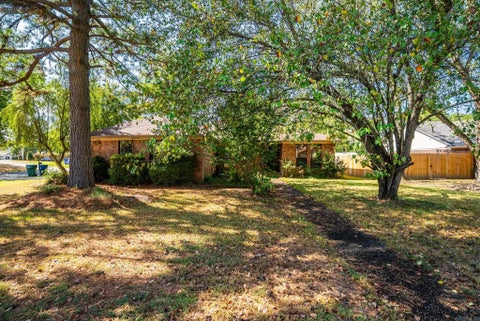 Photo of 2817 Bruce Street, Conway, AR 72034 (MLS # 26042918)