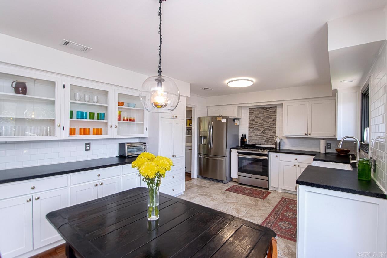 PLAZA HEIGHTS - Residential