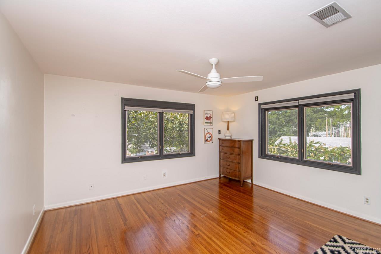 PLAZA HEIGHTS - Residential